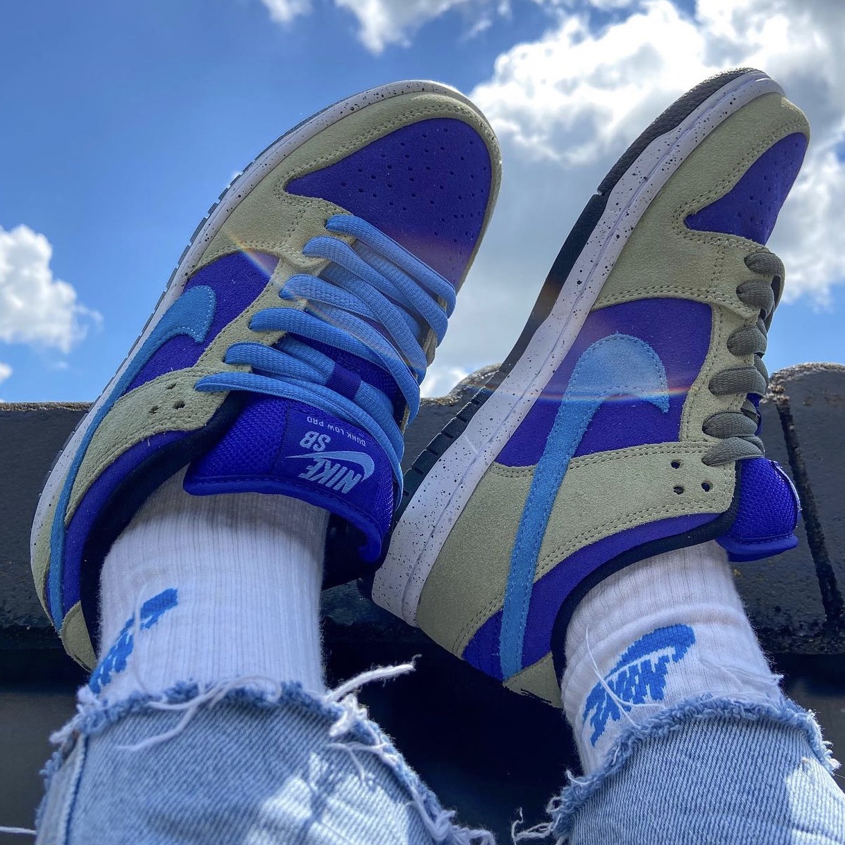 Nike SB Dunk Low Pro Celadon 착용 스타일 - 2
