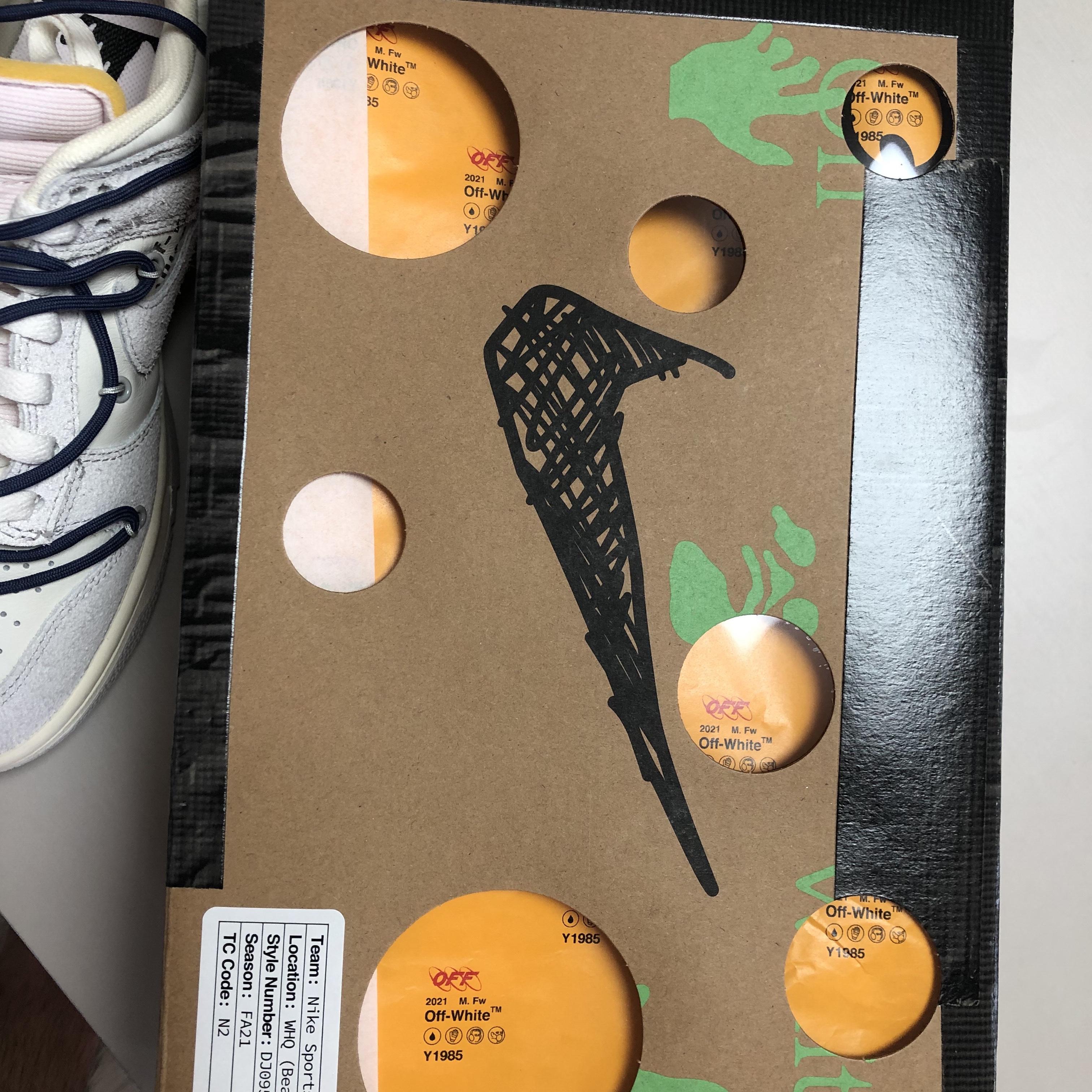Nike x Off-White Dunk Low The 50 - Lot 18 착용 스타일 - 3