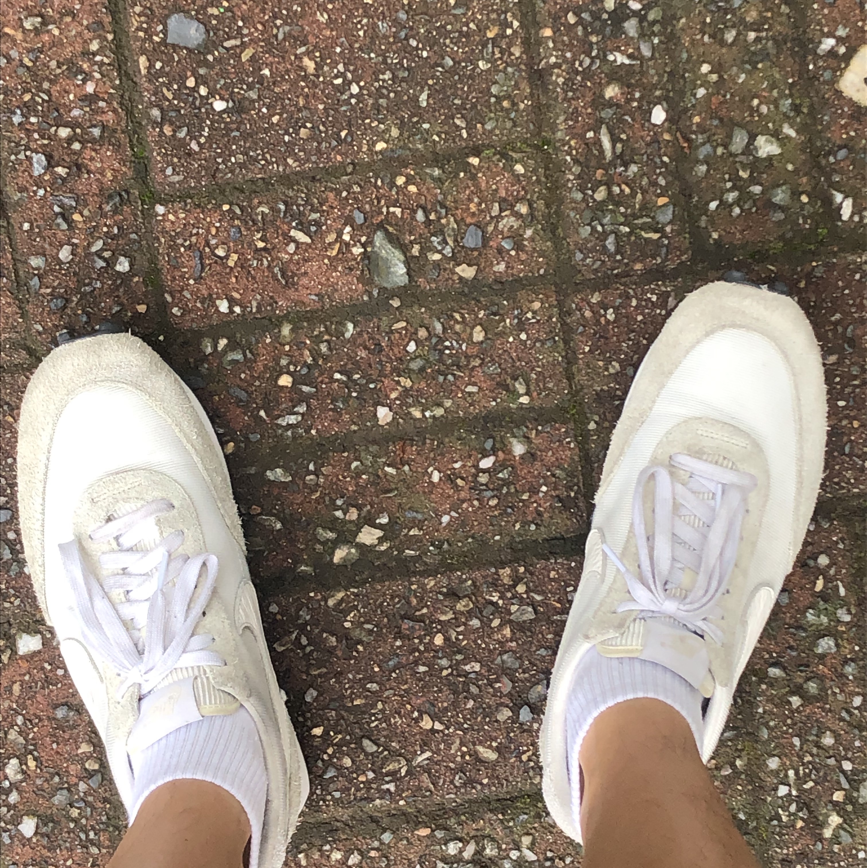 Nike Daybreak Sail Phantom White 착용 스타일