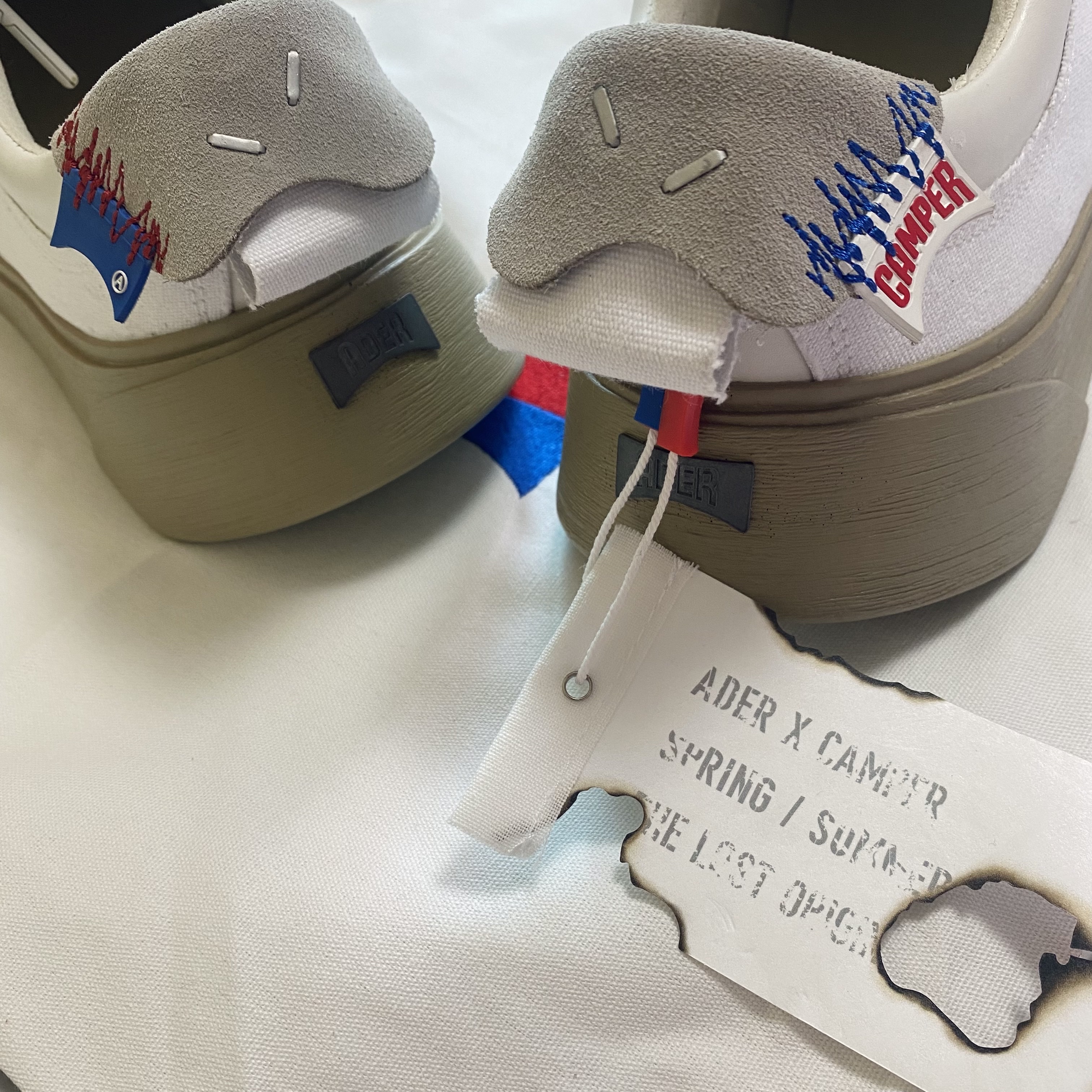 Camper x Ader Error Proto-240-S Cinder German Shoes 착용 스타일 - 3