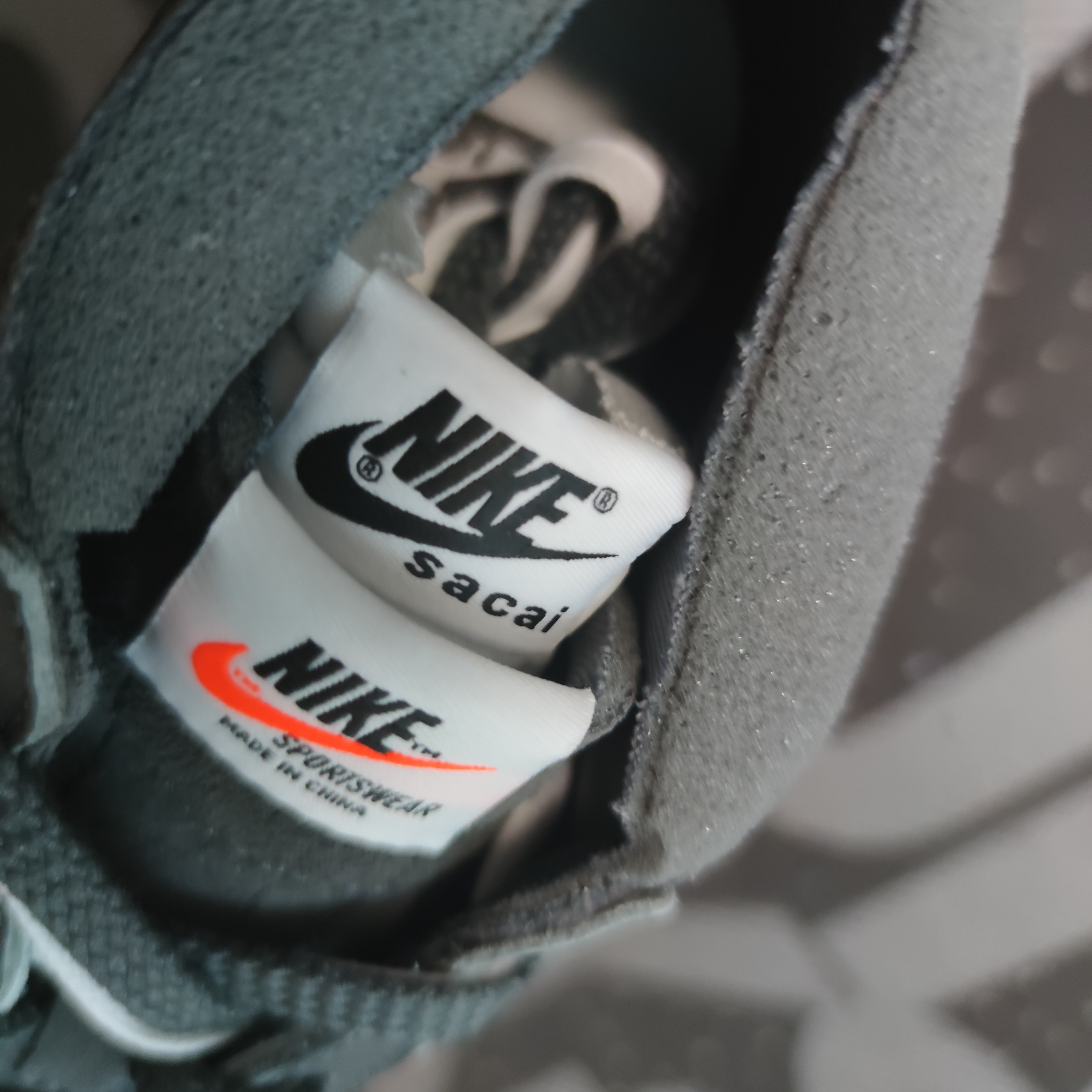 Nike x Sacai Blazer Low Iron Grey 착용 스타일 - 5