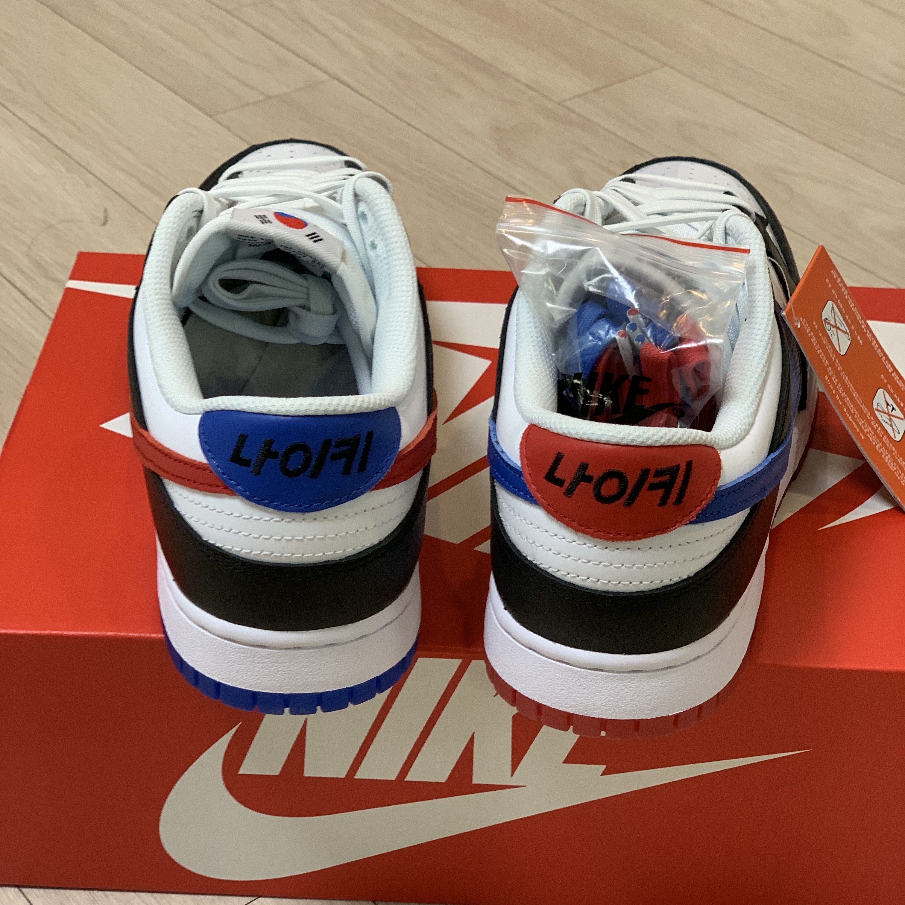 Nike Dunk Low SE Seoul 착용 스타일 - 3