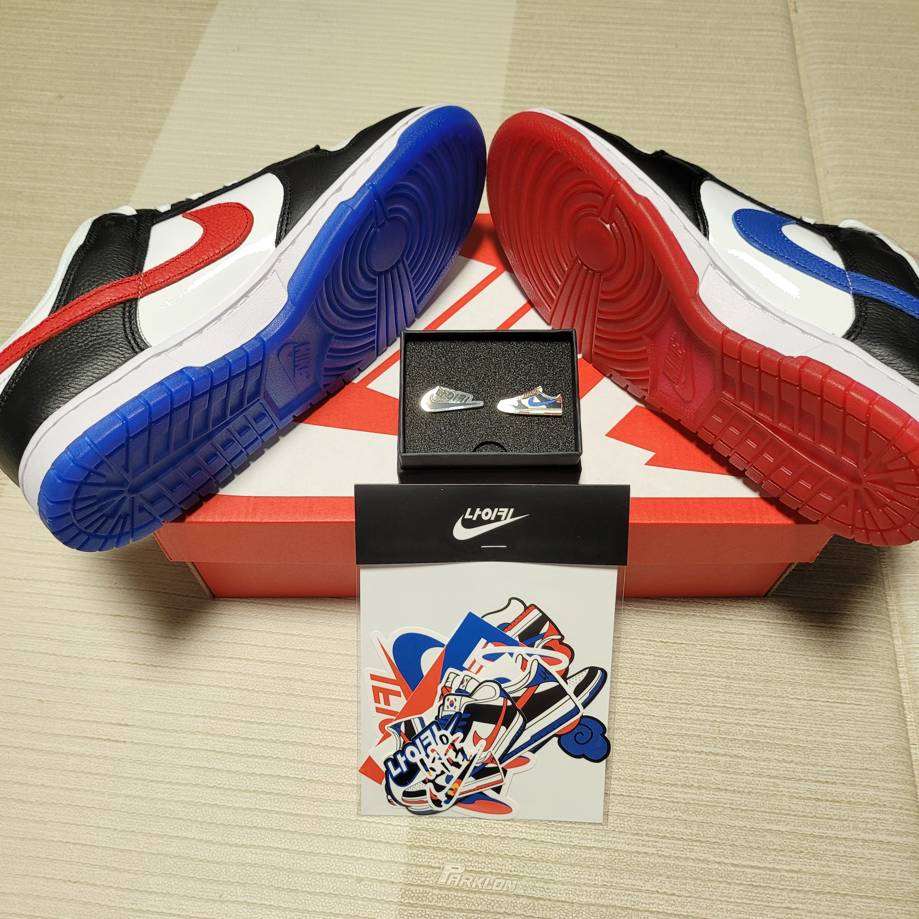 Nike Dunk Low SE Seoul (With Special Gift) 착용 스타일 - 4