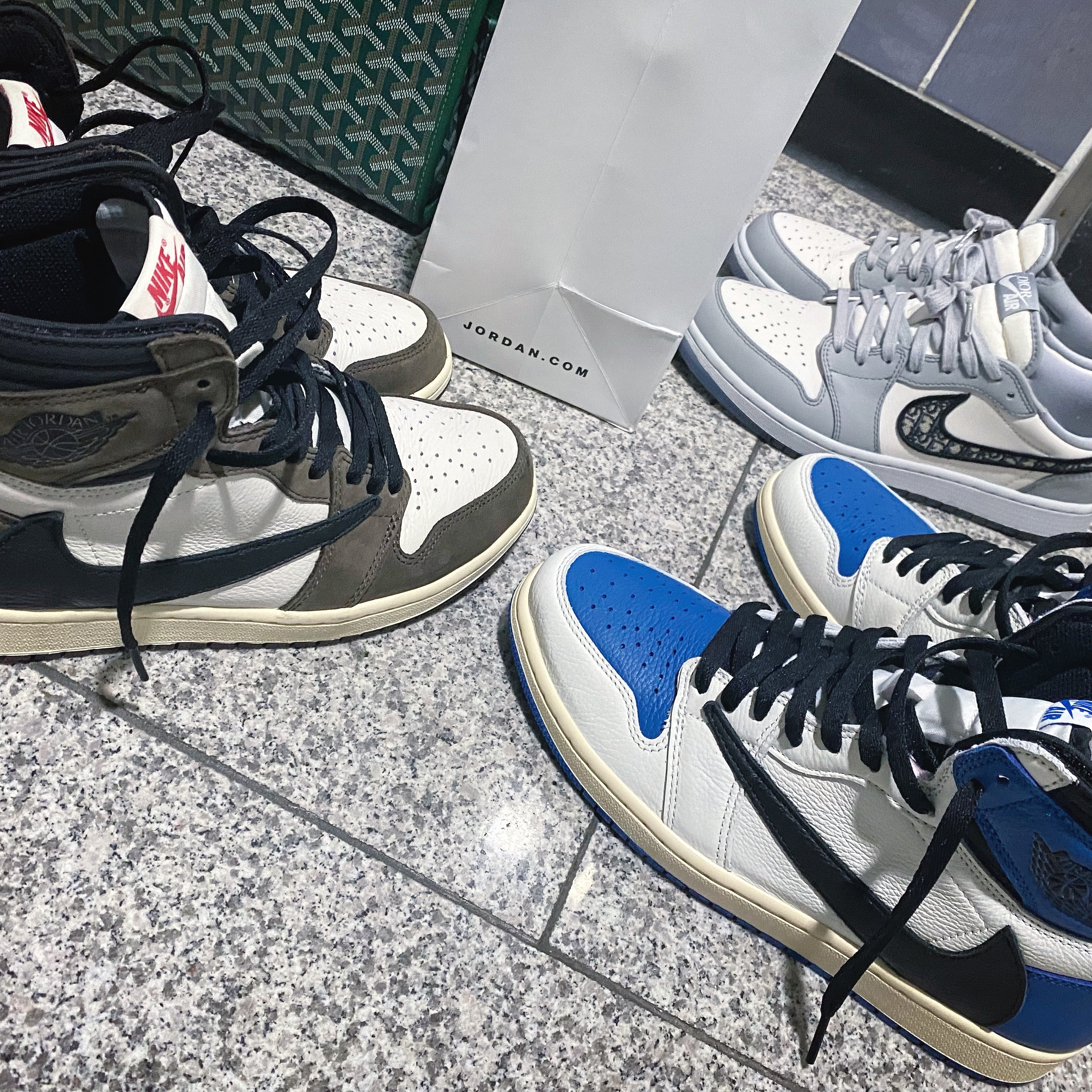 Jordan 1 x Travis Scott Retro High OG SP Mocha, Jordan 1 x Travis Scott x Fragment Retro High OG SP Military Blue 착용 스타일