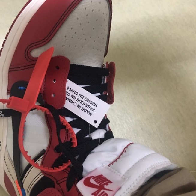 Jordan 1 x Off-White Retro High Chicago The Ten 착용 스타일 - 3