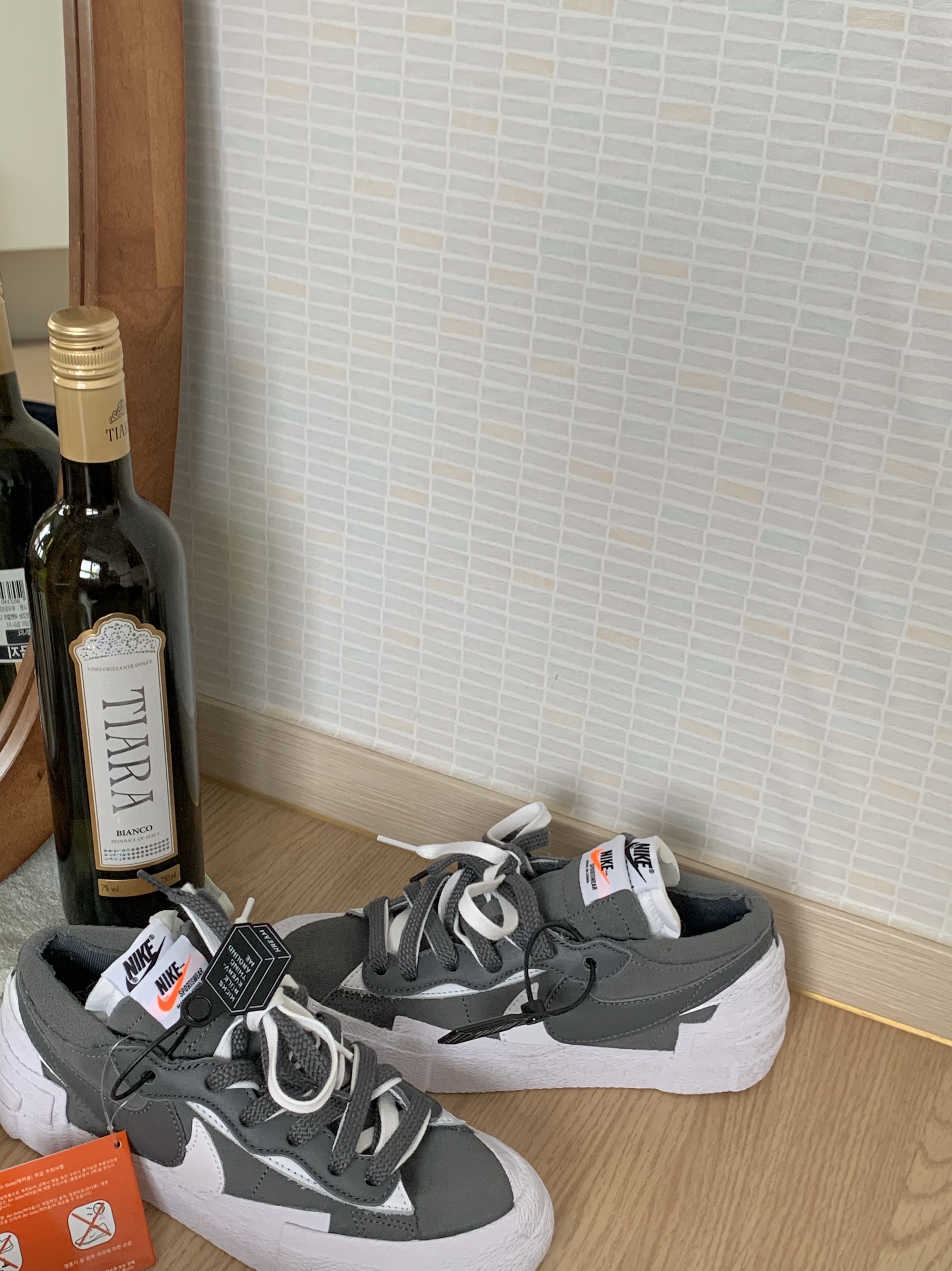 Nike x Sacai Blazer Low Iron Grey 착용 스타일 - 1