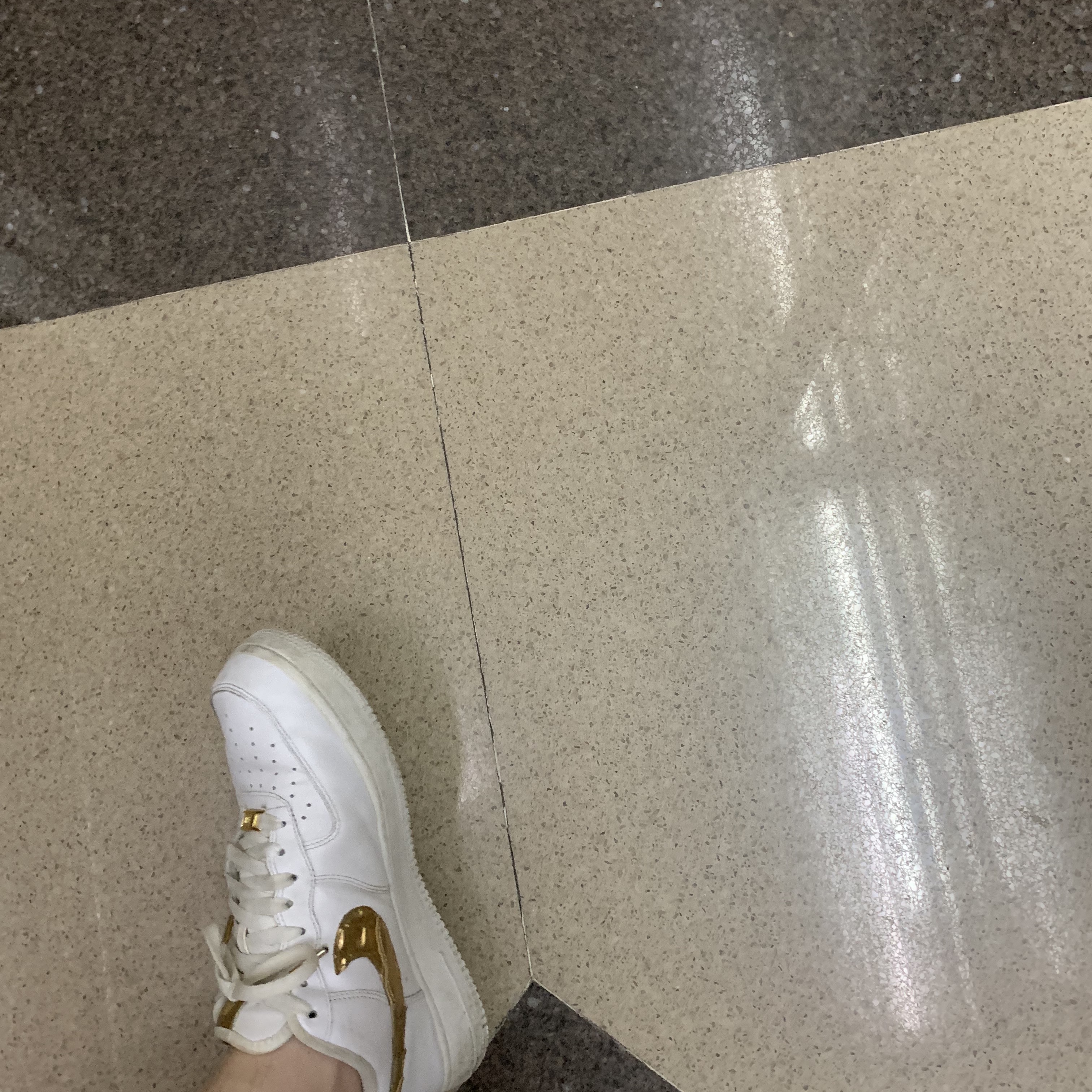 Nike Air Force 1 Low CR7 Golden Patchwork 착용 스타일 - 1