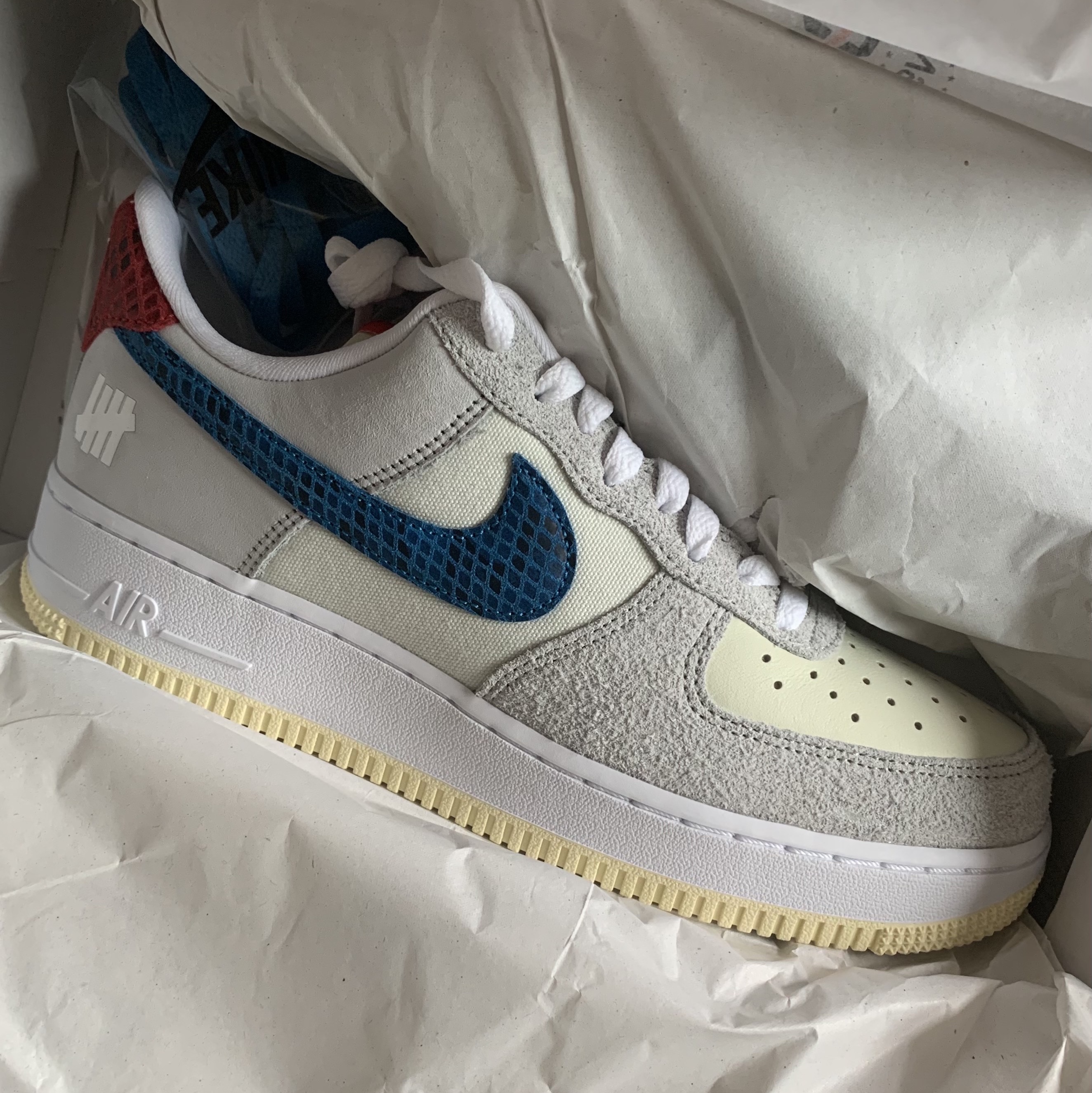 Nike x Undefeated Air Force 1 Low SP 5 On It 착용 스타일