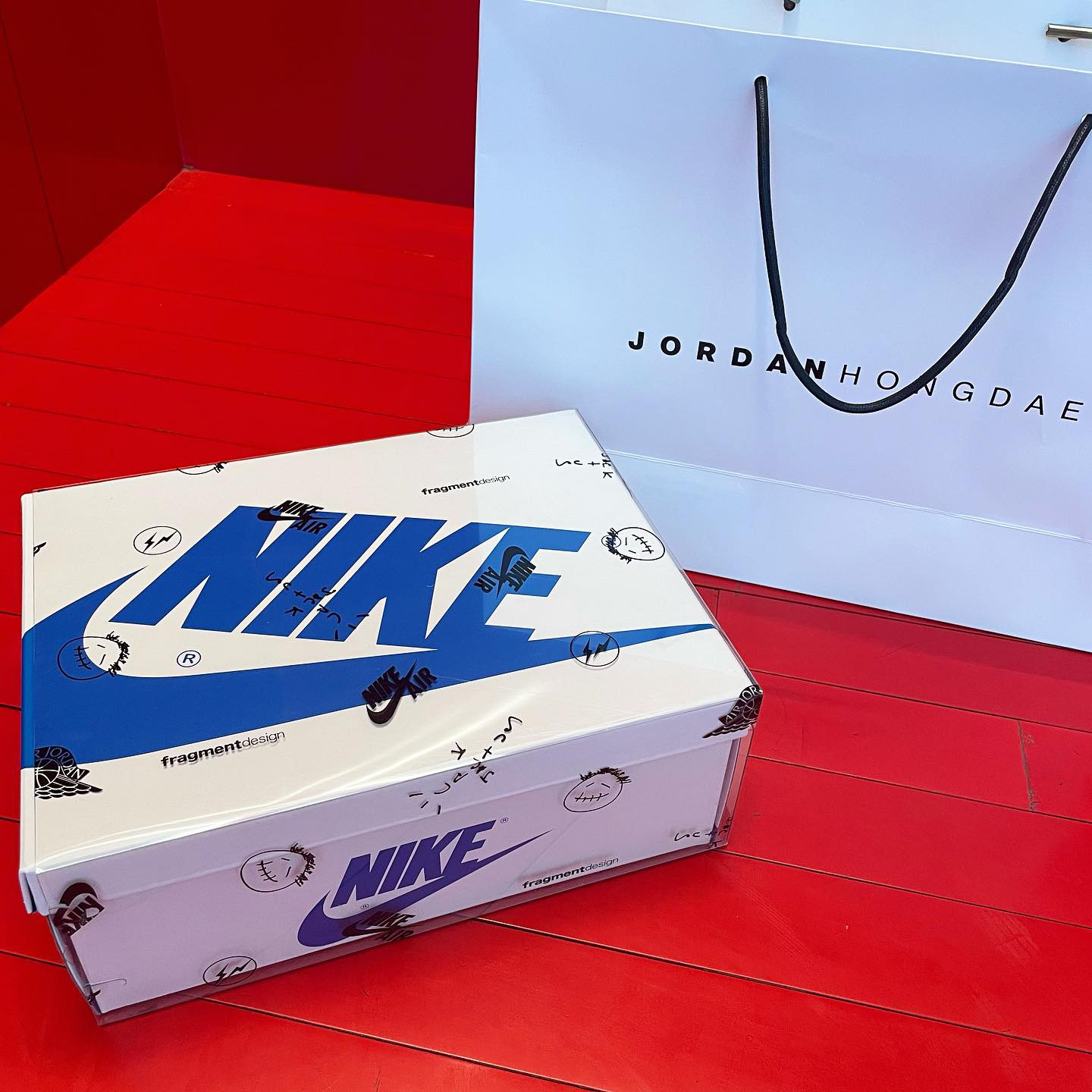 Jordan 1 x Travis Scott x Fragment Retro Low OG SP Military Blue 착용 스타일 - 4