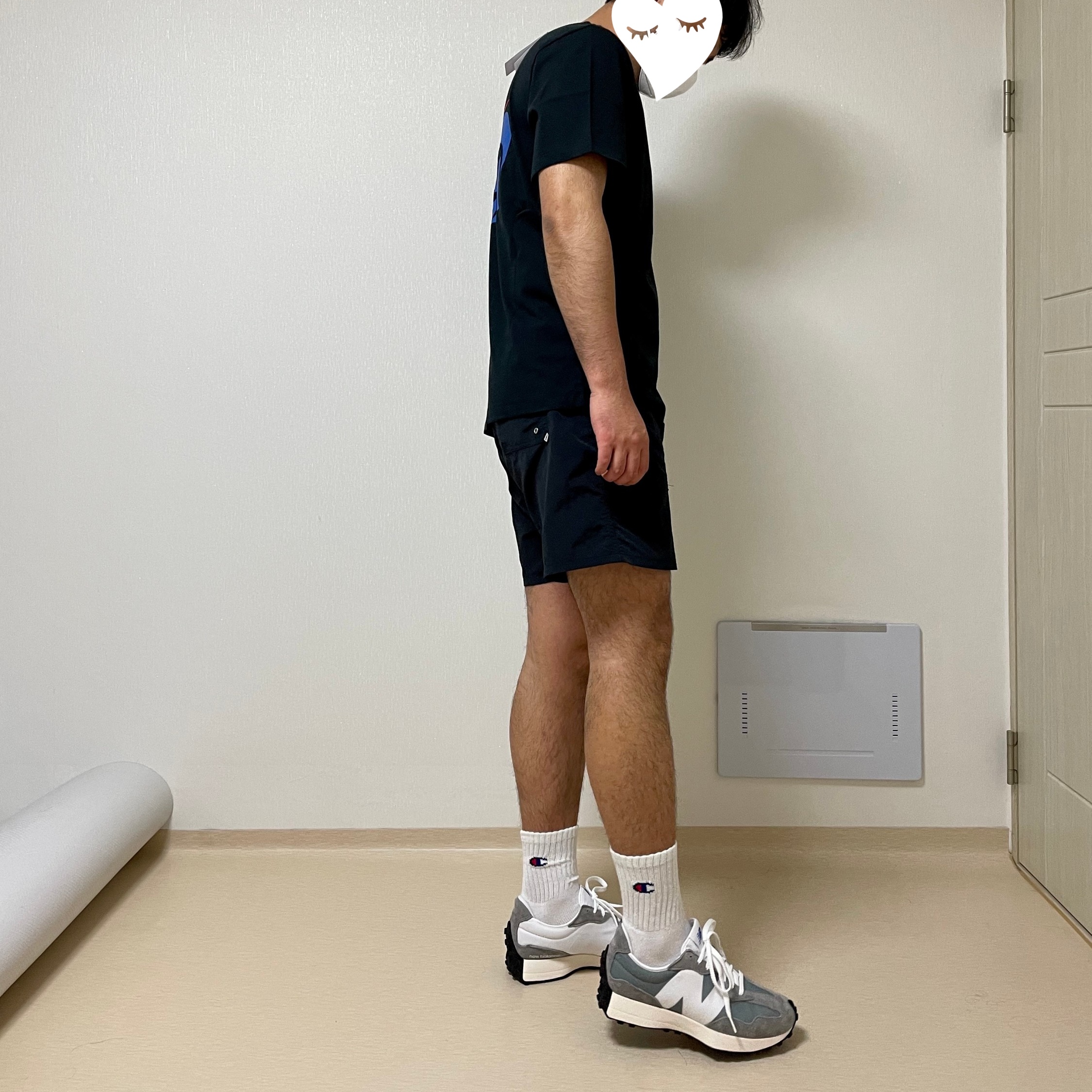 New Balance 327 Grey, Nike Hangul T-Shirt Black 착용 스타일 - 4