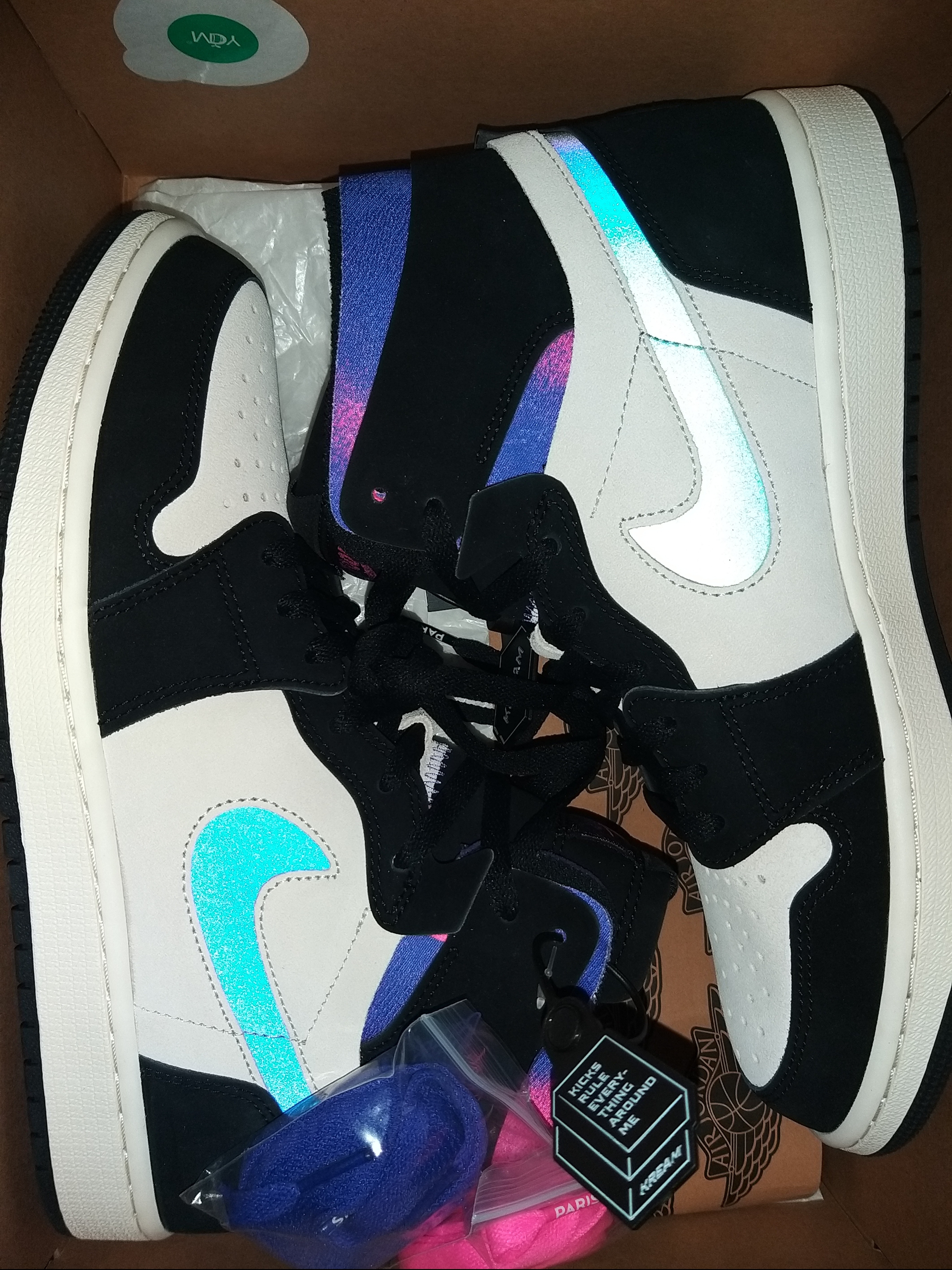 Jordan 1 x Paris Saint-Germain Zoom Air CMFT 착용 스타일