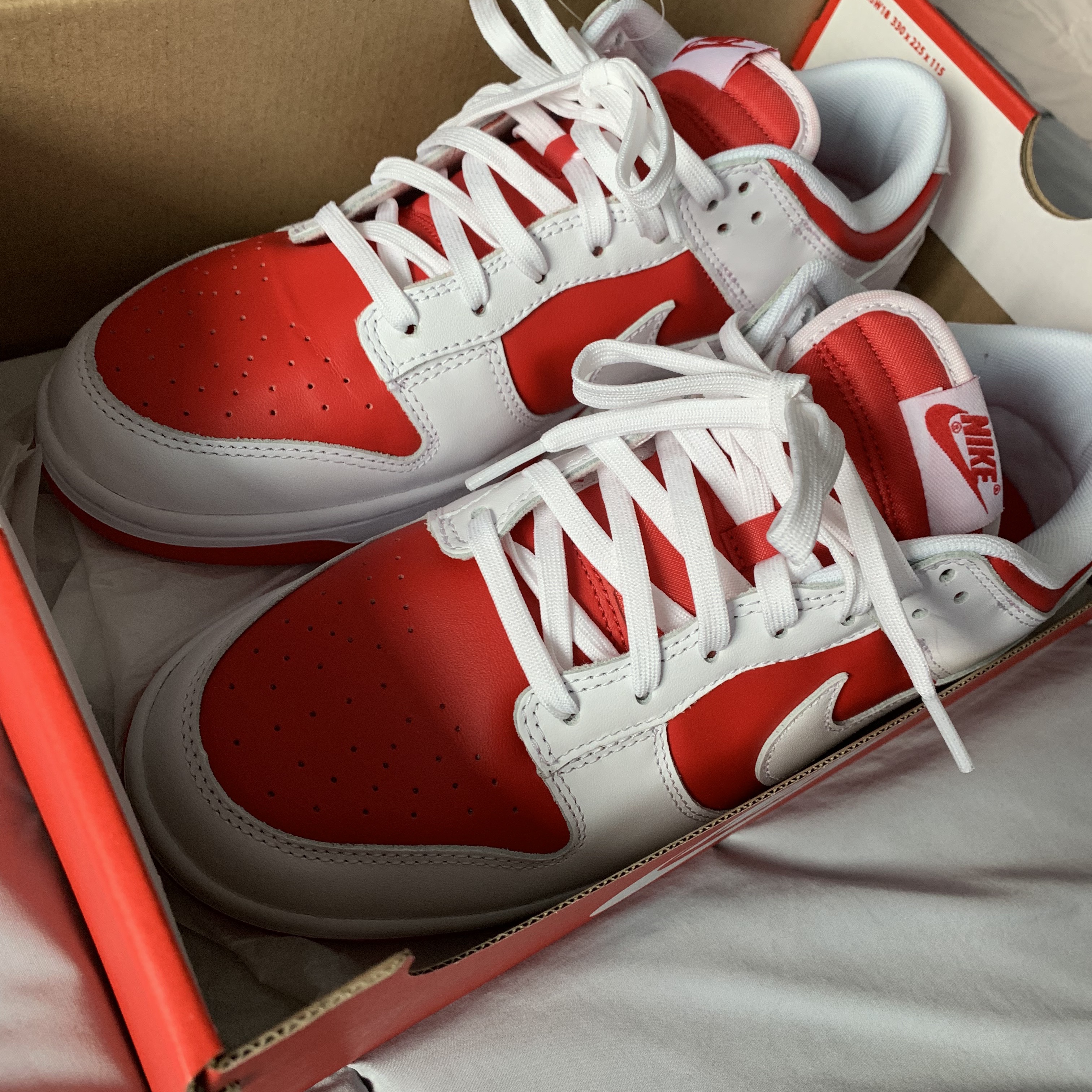 Nike Dunk Low Retro Championship Red 착용 스타일 - 2