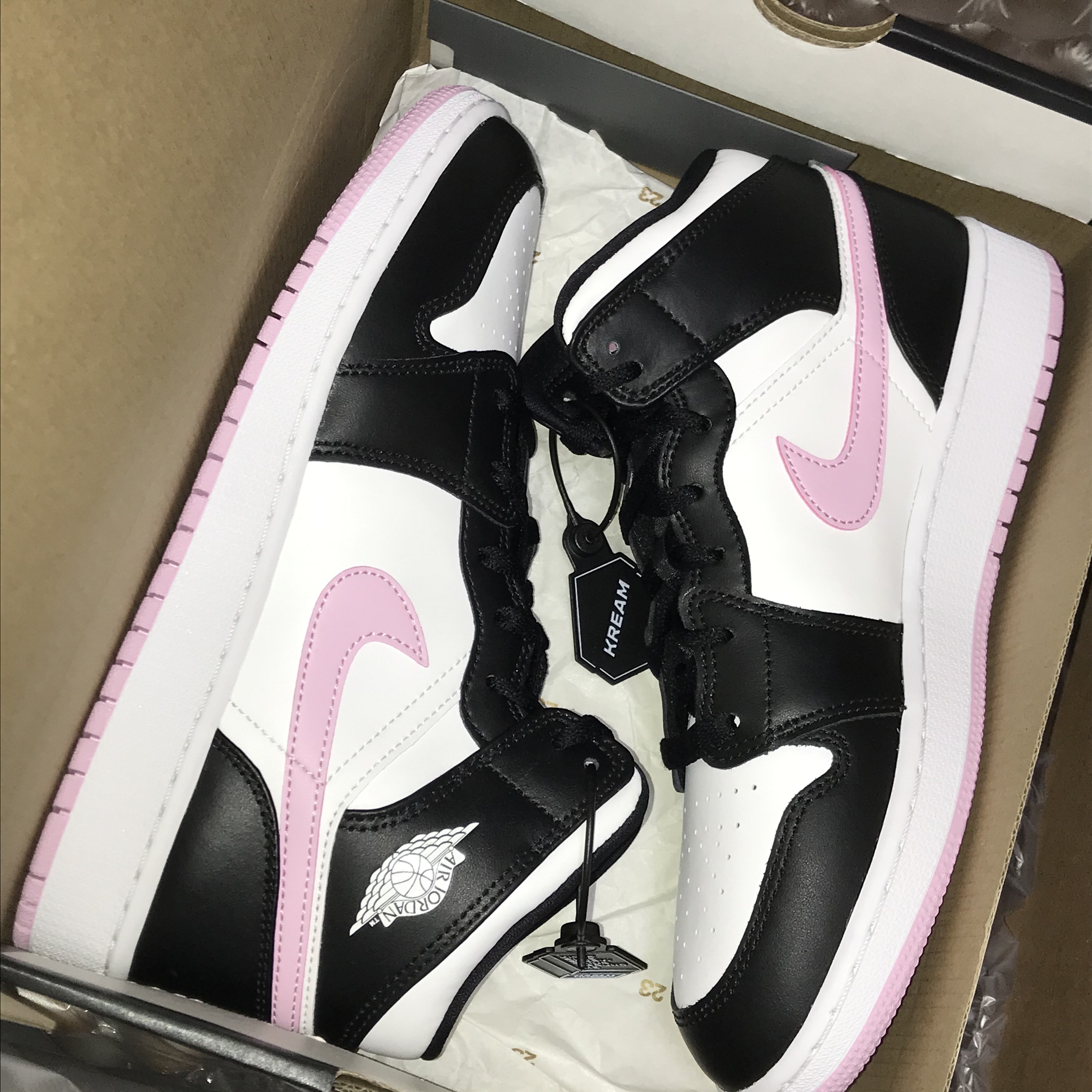 (GS) Jordan 1 Mid Light Arctic Pink 착용 스타일