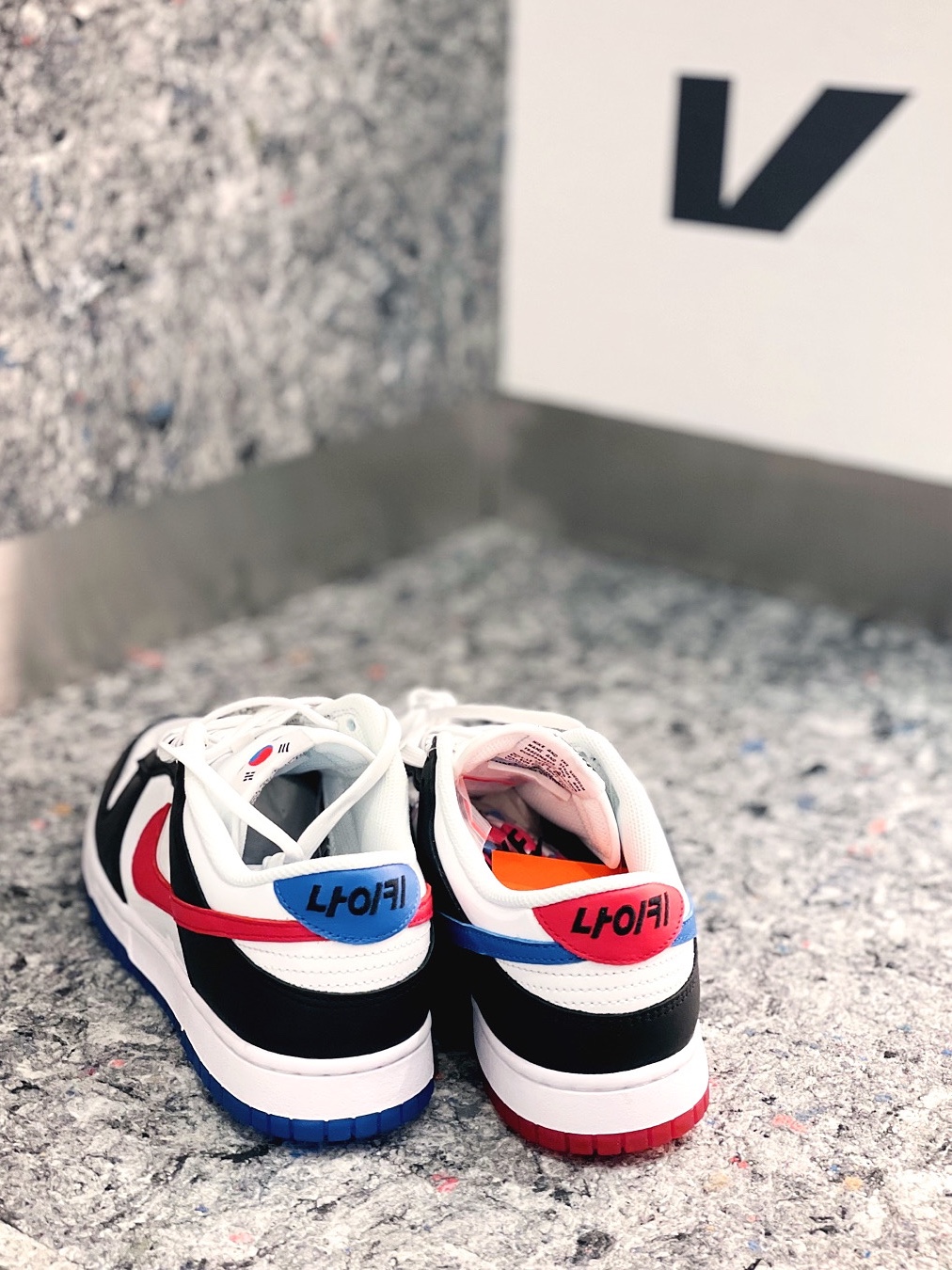 Nike Dunk Low SE Seoul, Nike Dunk Low SE Seoul (With Special Gift) 착용 스타일