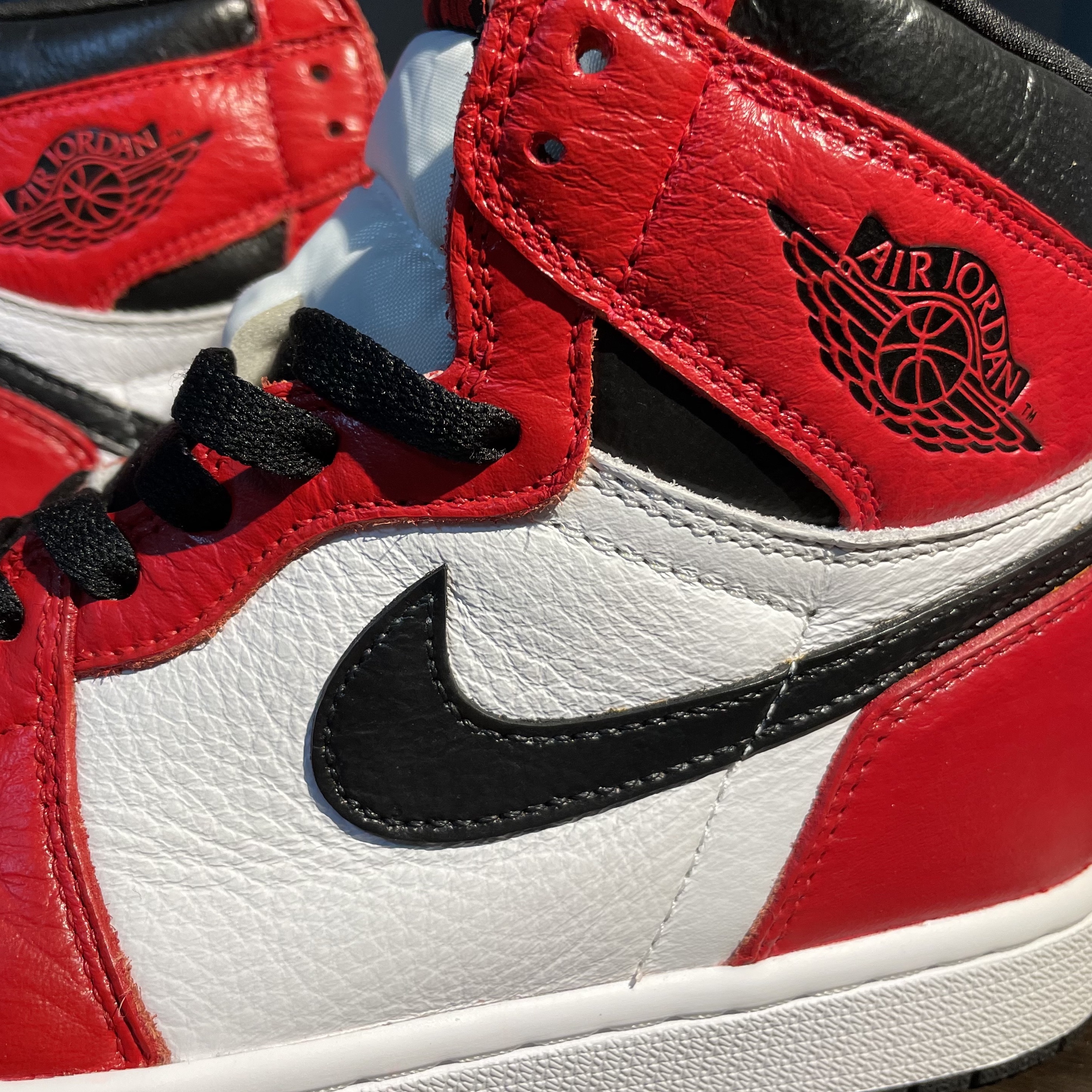 Jordan 1 Retro High OG Light Fusion Red 착용 스타일 - 3