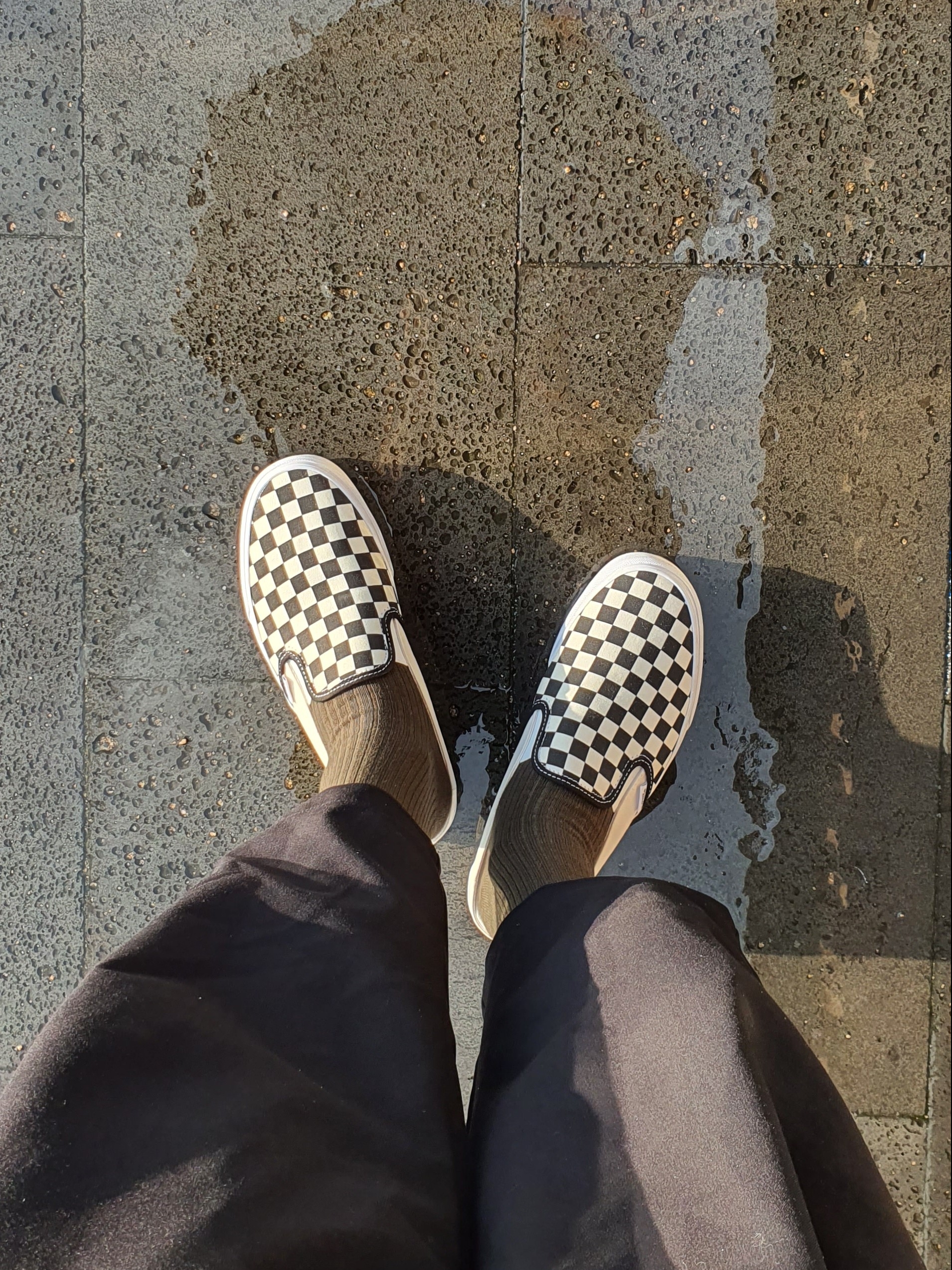 Vans Classic Slip-On Mule Checkerboard Black White 착용 스타일 - 1