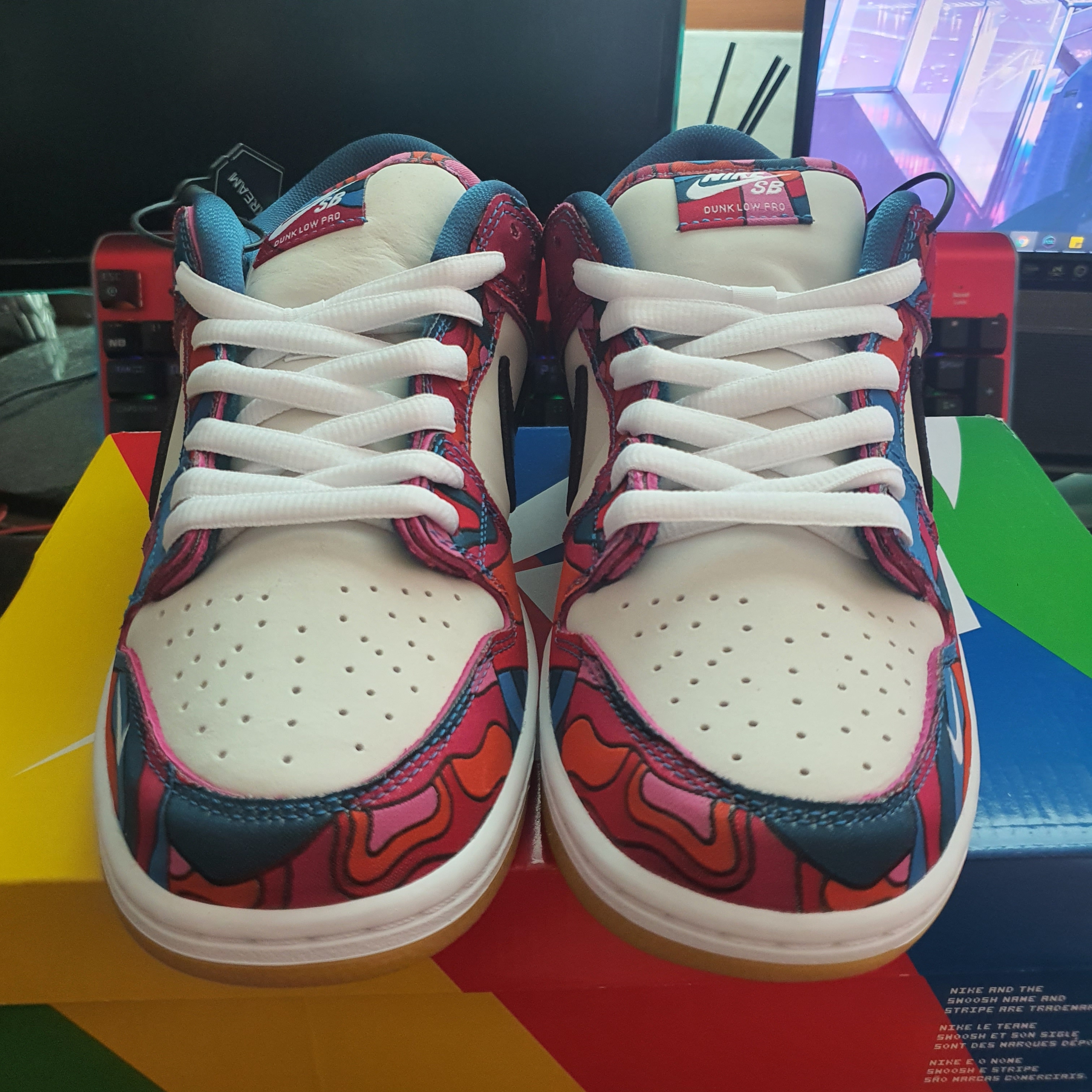 Nike x Parra SB Dunk Low Pro Abstract Art 착용 스타일 - 2