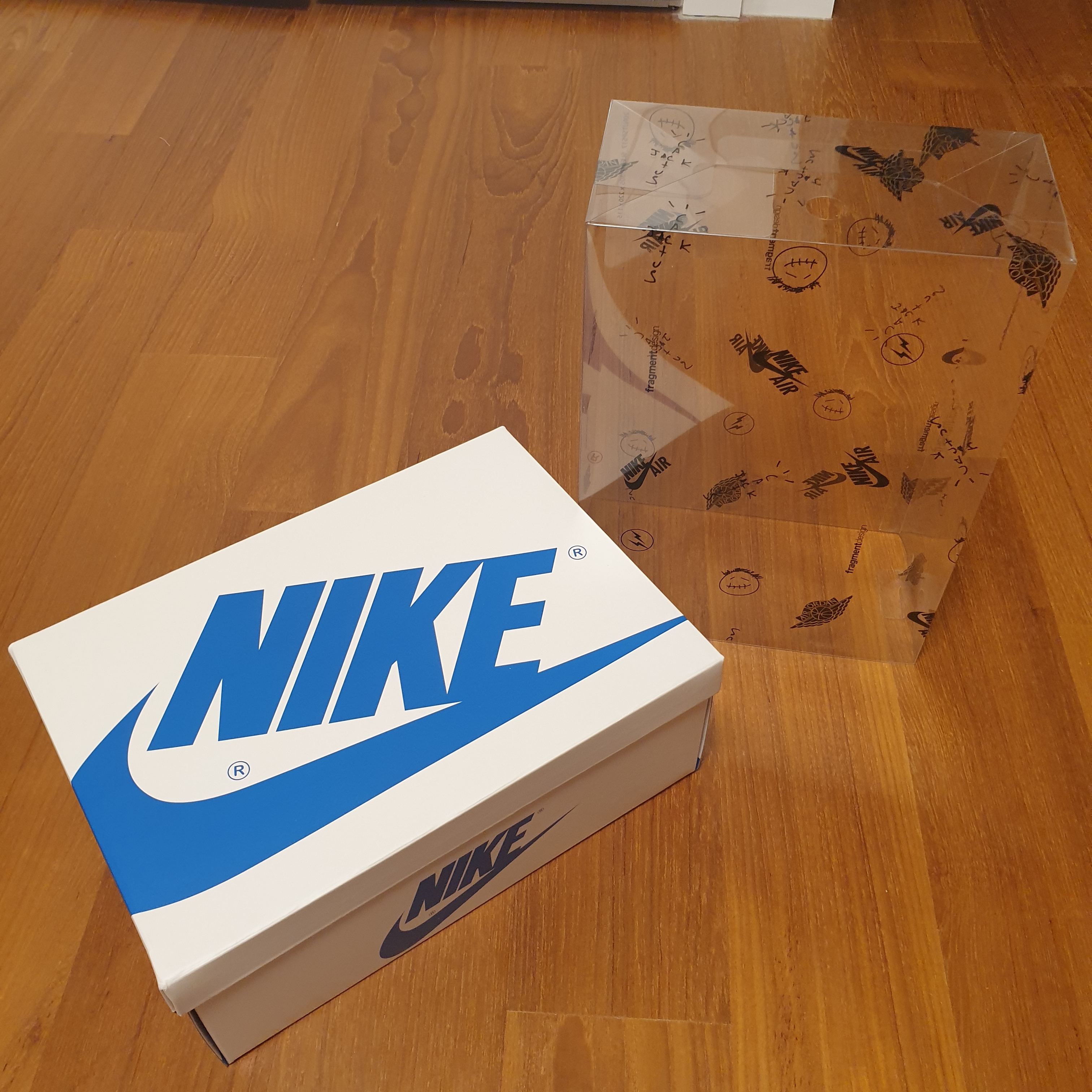 Jordan 1 x Travis Scott x Fragment Retro Low OG SP Military Blue 착용 스타일 - 5
