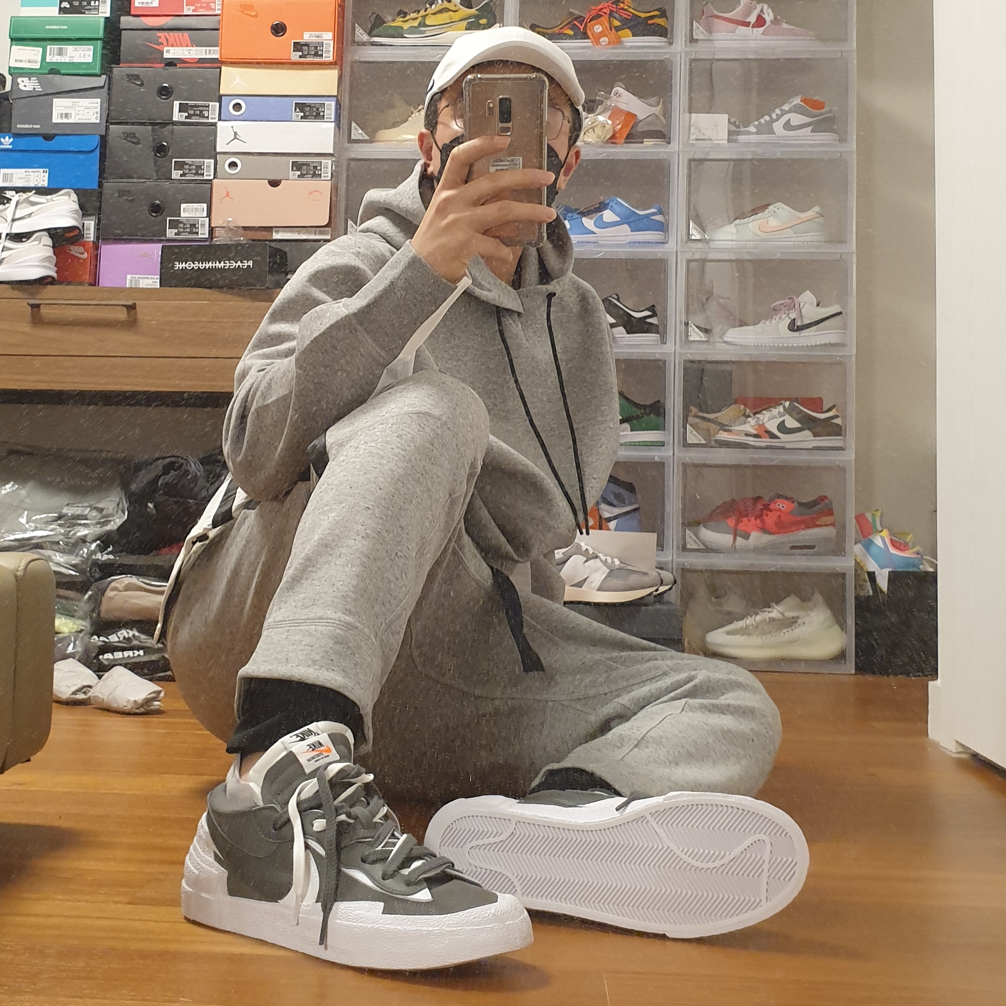 Nike x Sacai Blazer Low Iron Grey, Nike x Sacai NRG Fleece Pants Dark Grey Heather - Asia 착용 스타일 - 4