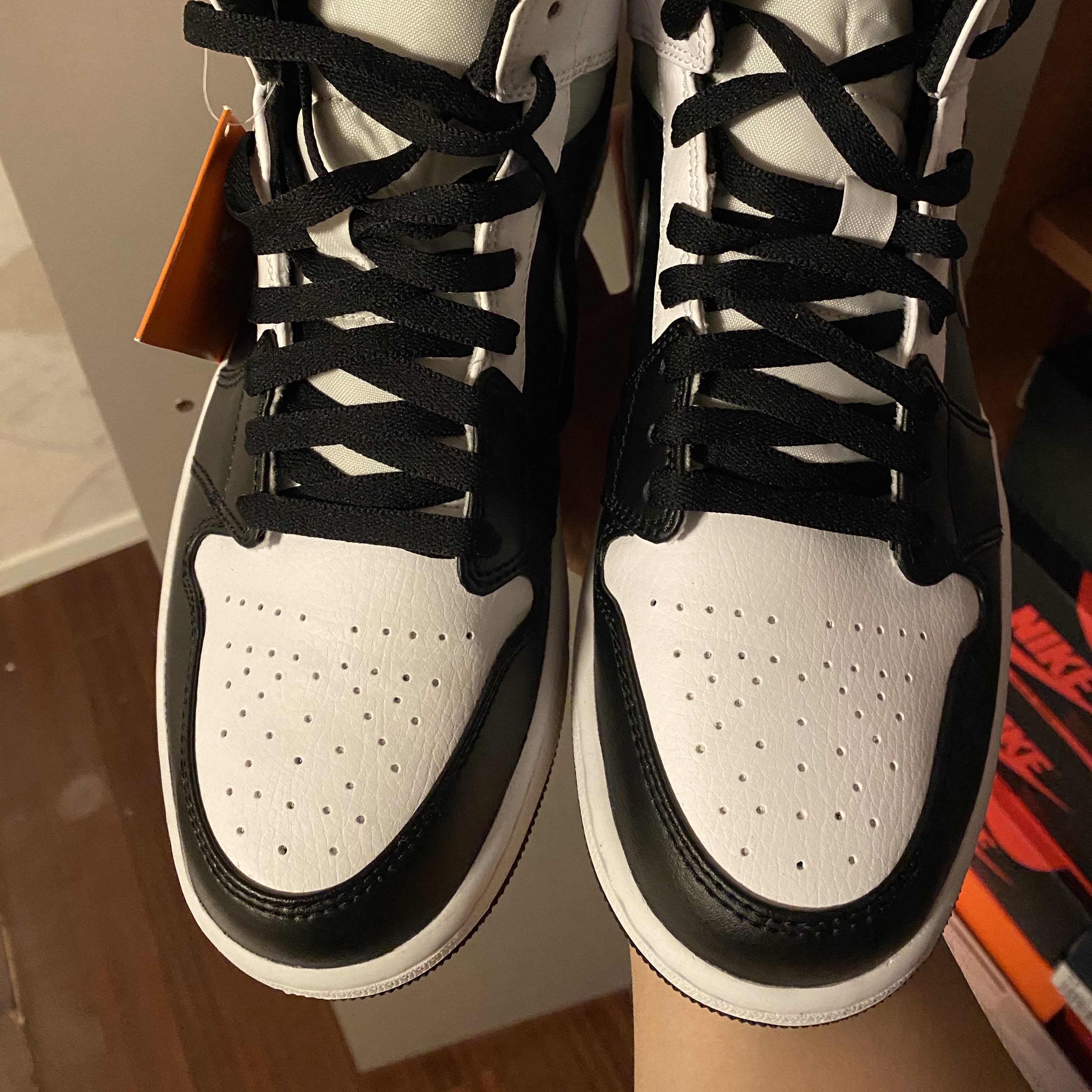 Jordan 1 Mid White Shadow 착용 스타일 - 2