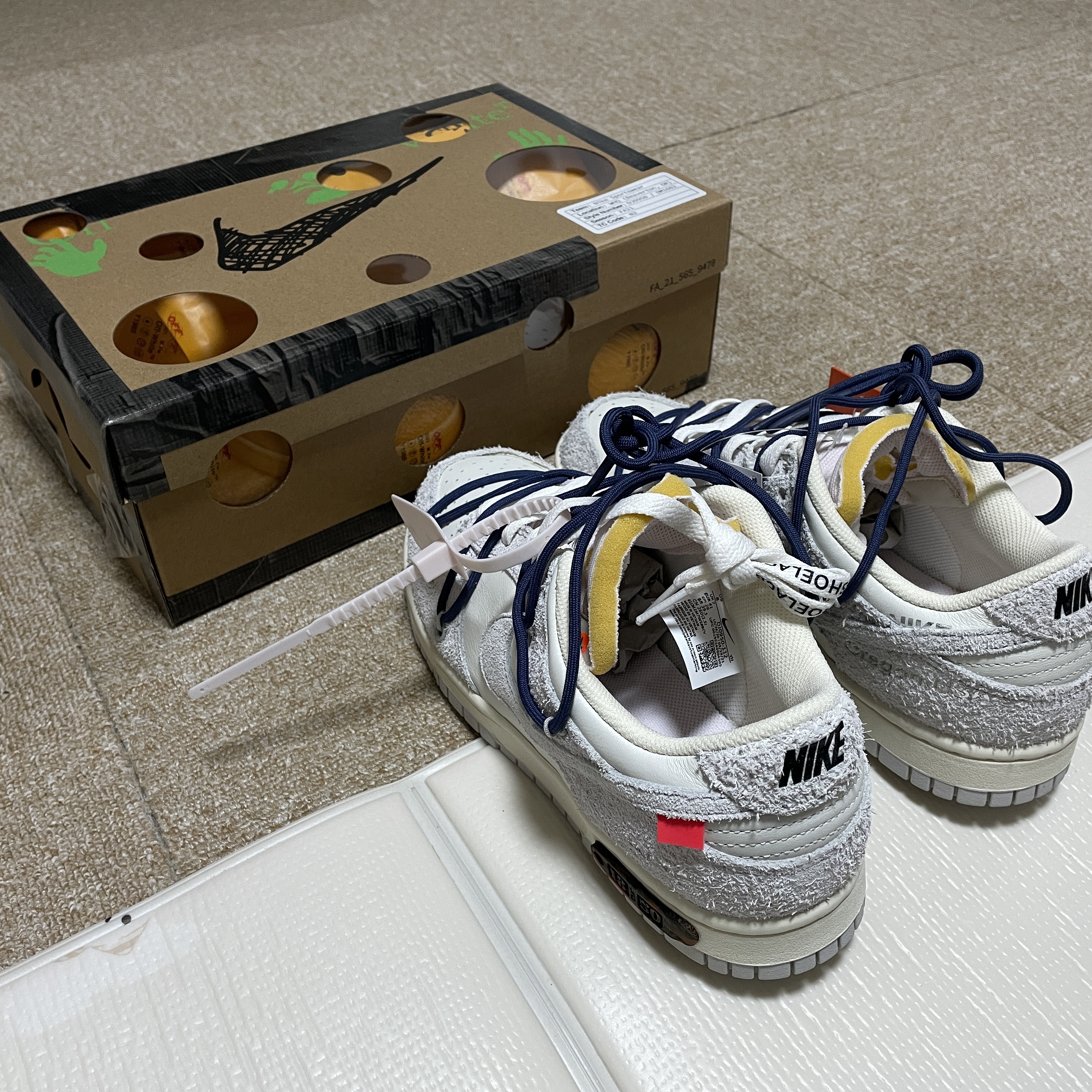 Nike x Off-White Dunk Low The 50 - Lot 18 착용 스타일 - 5
