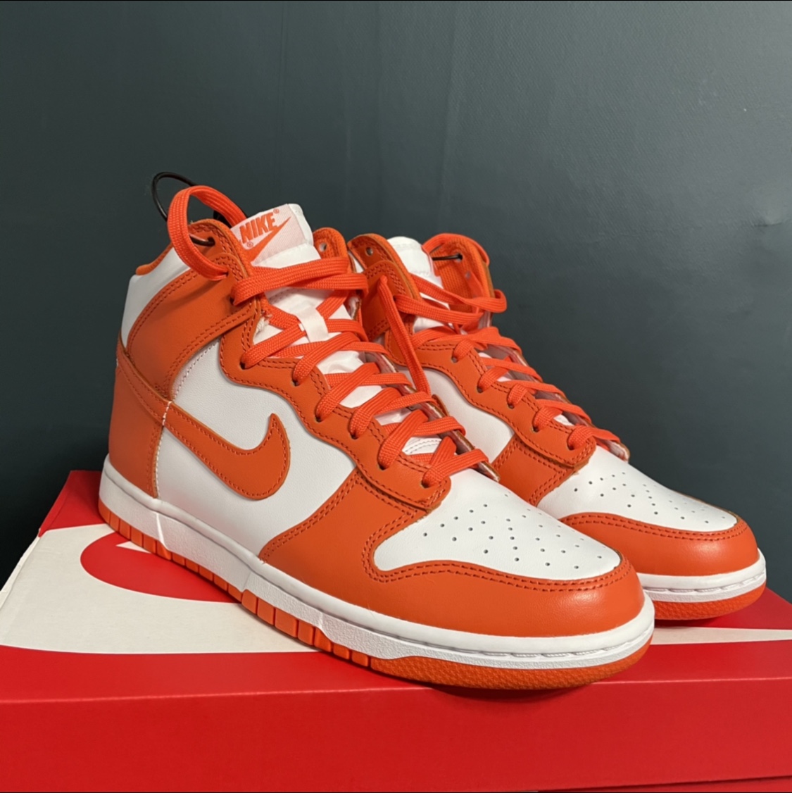 Nike Dunk High Retro Orange Blaze 착용 스타일