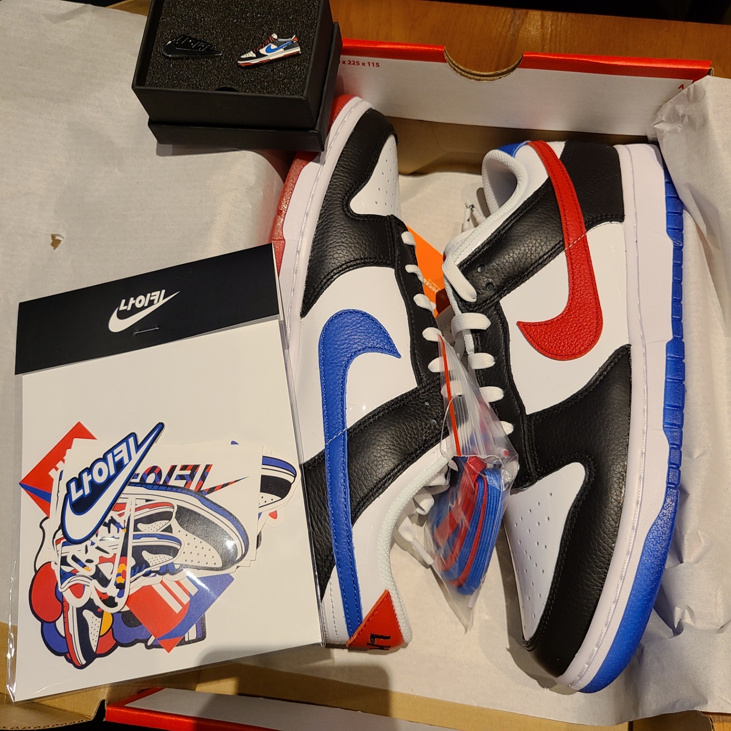 Nike Dunk Low SE Seoul (With Special Gift) 착용 스타일 - 1
