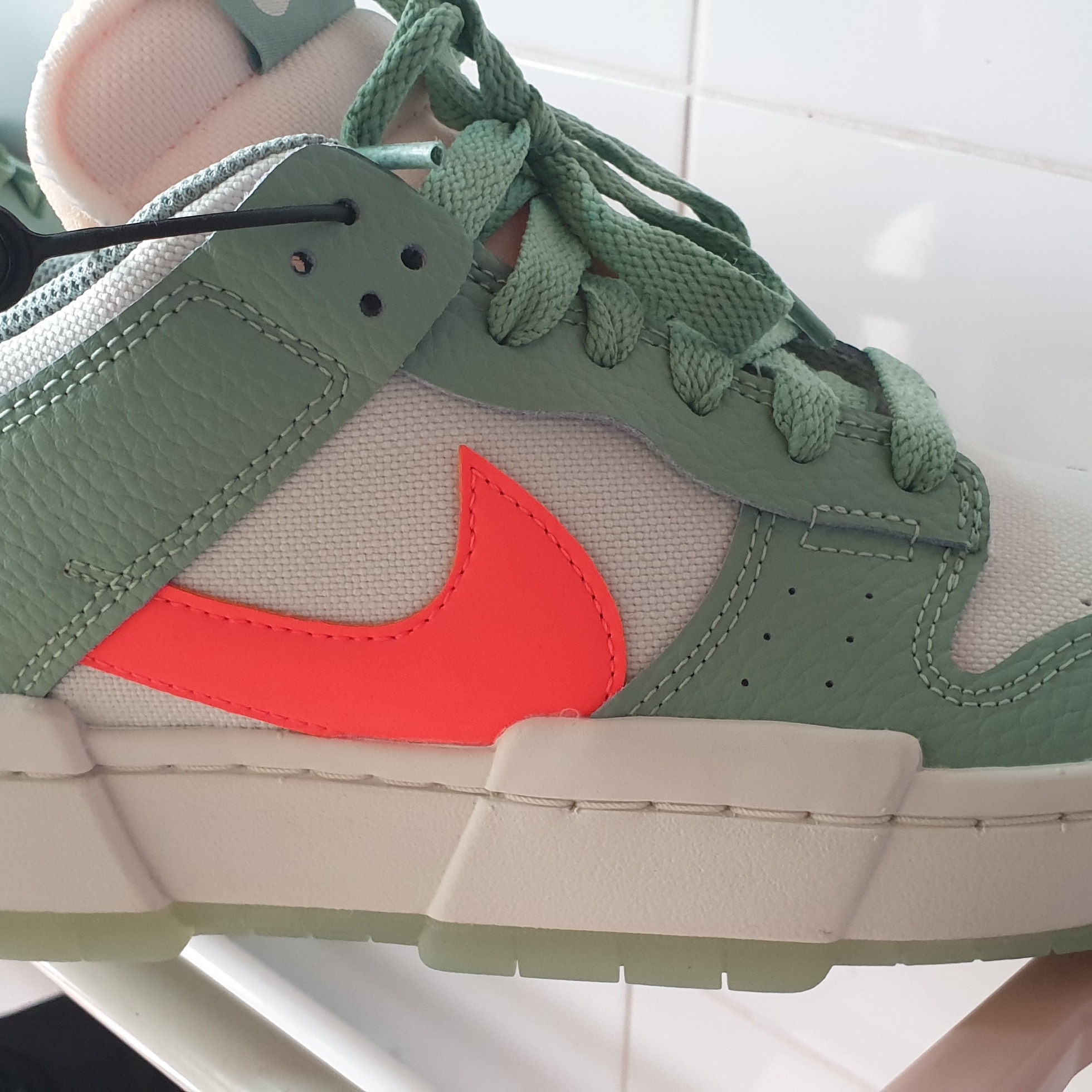 (W) Nike Dunk Low Disrupt Sea Glass 착용 스타일 - 1