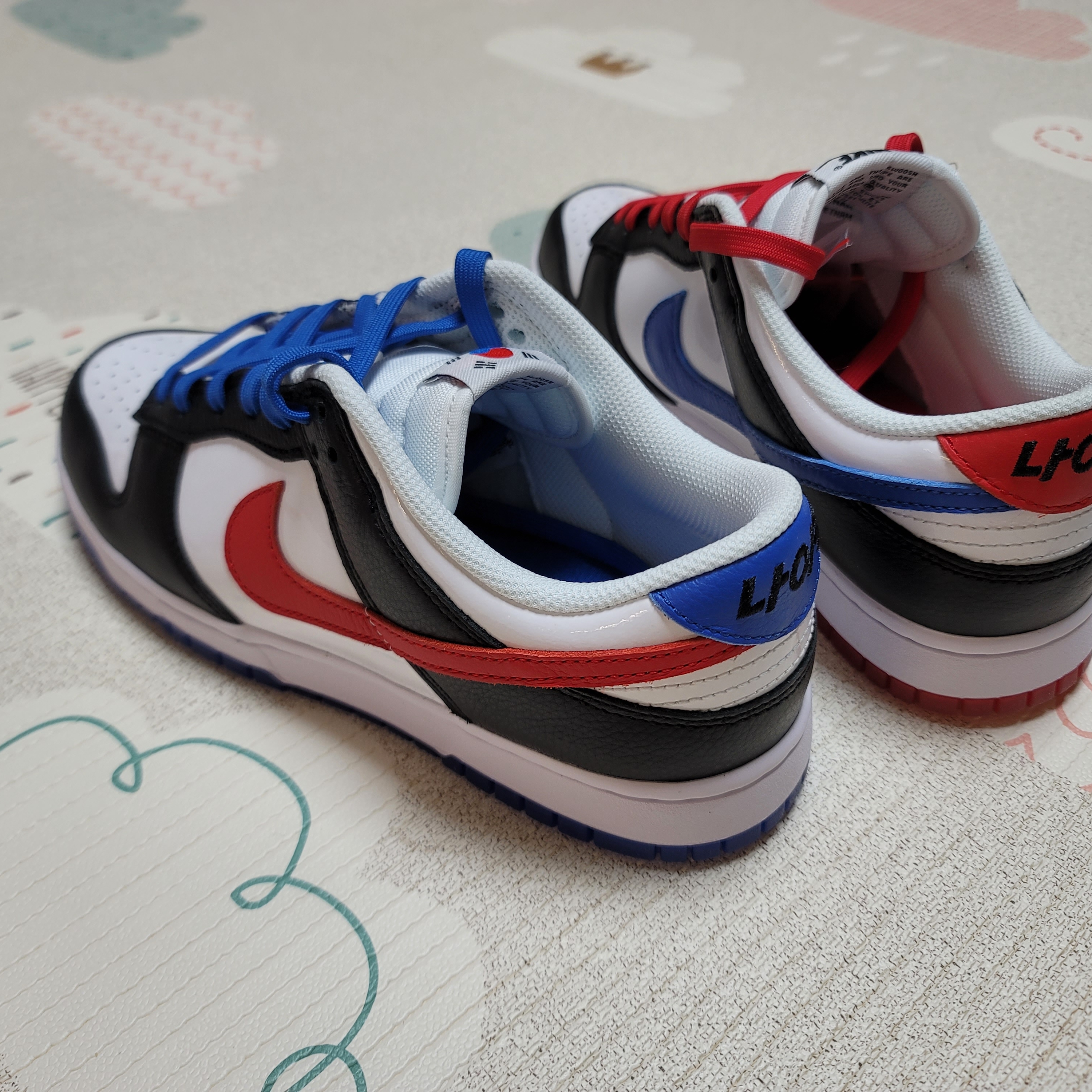 Nike Dunk Low SE Seoul 착용 스타일 - 3