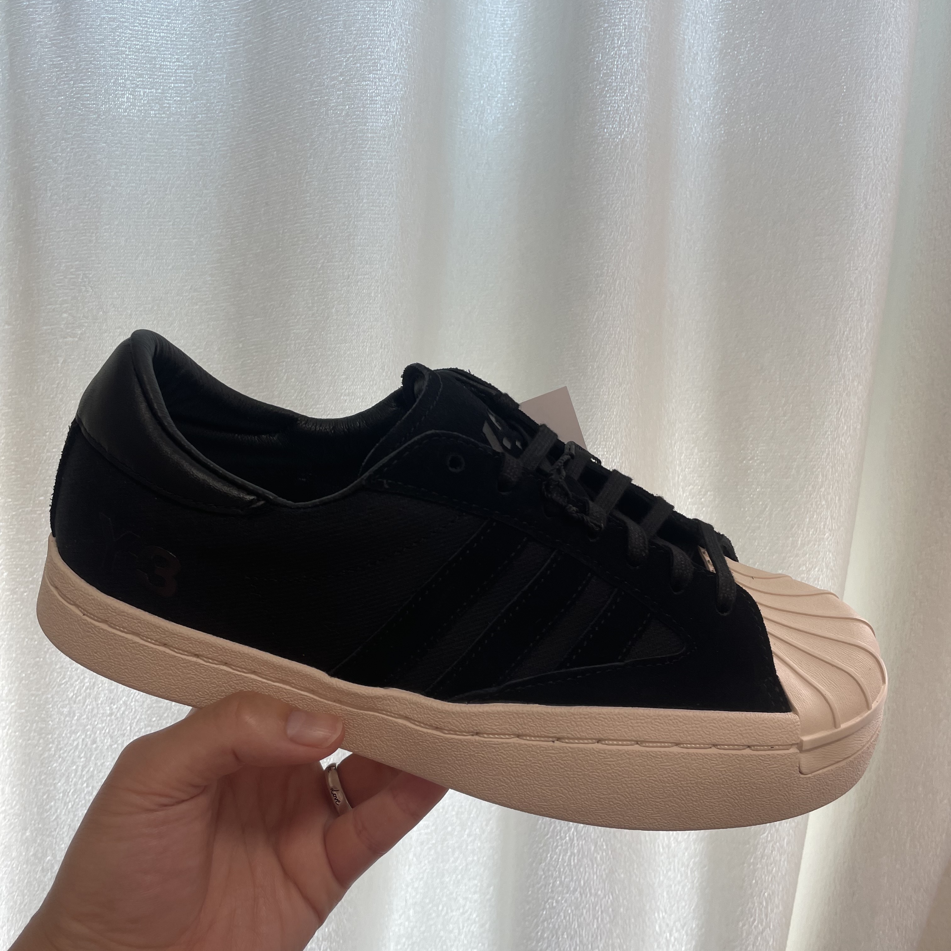 Y-3 Yohji Star Black 착용 스타일