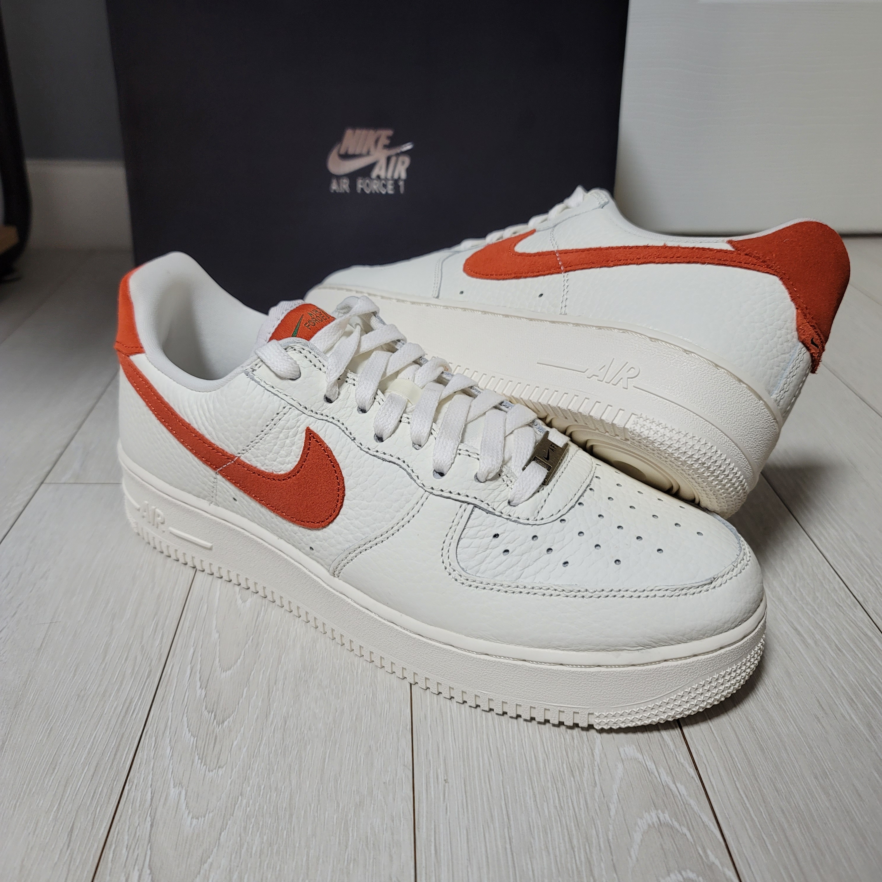 Nike Air Force 1 '07 Craft Mantra Orange 착용 스타일