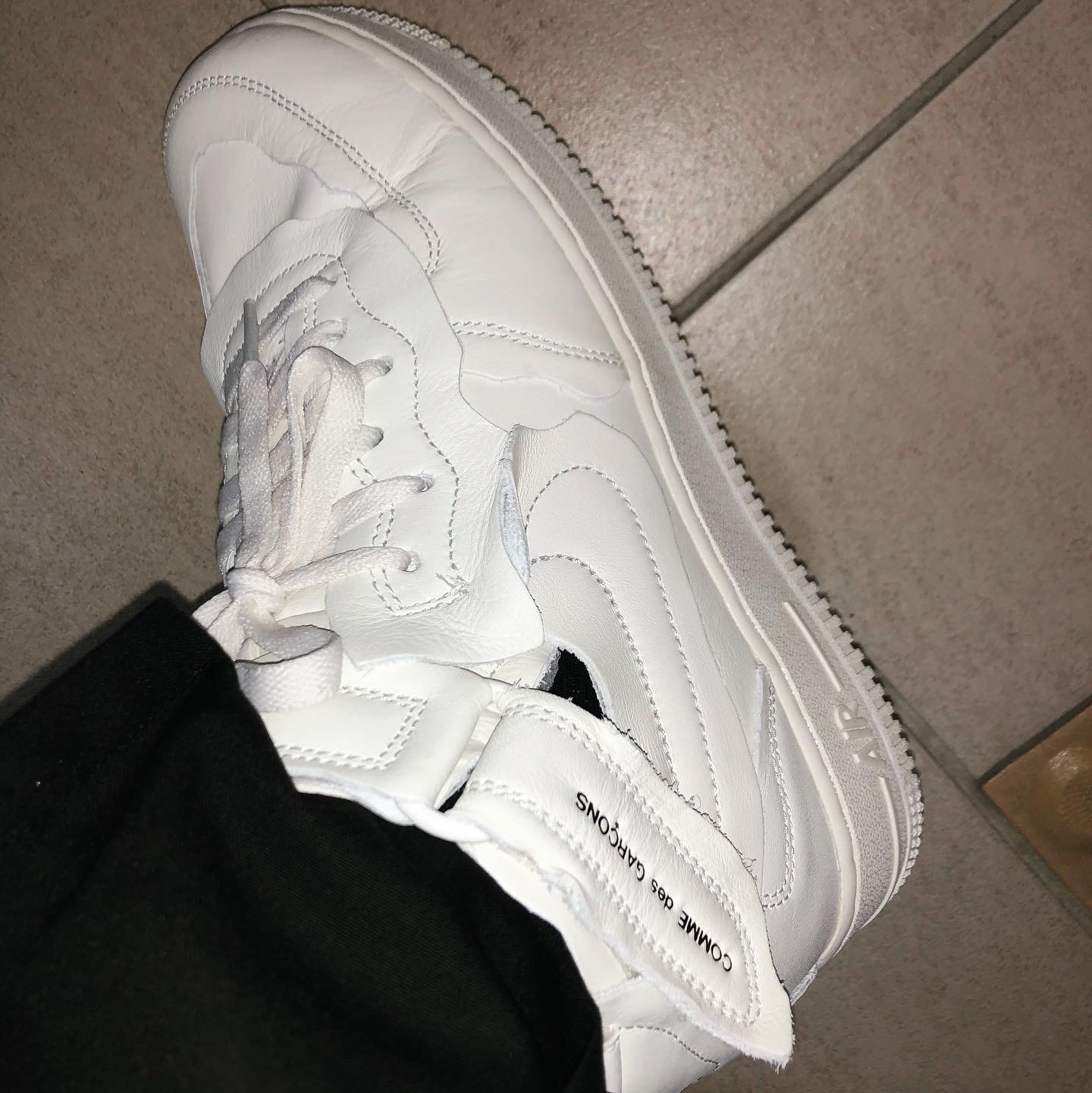 Nike x Comme des Garcons Homme Plus Air Force Mid White 착용 스타일 - 3