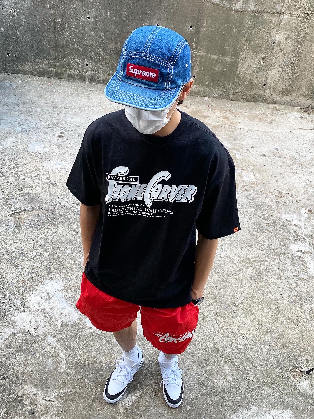 Nike x Stussy Water Shorts Habanero Red, Jordan 3 x Fragment Retro SP White Black 착용 스타일 - 3