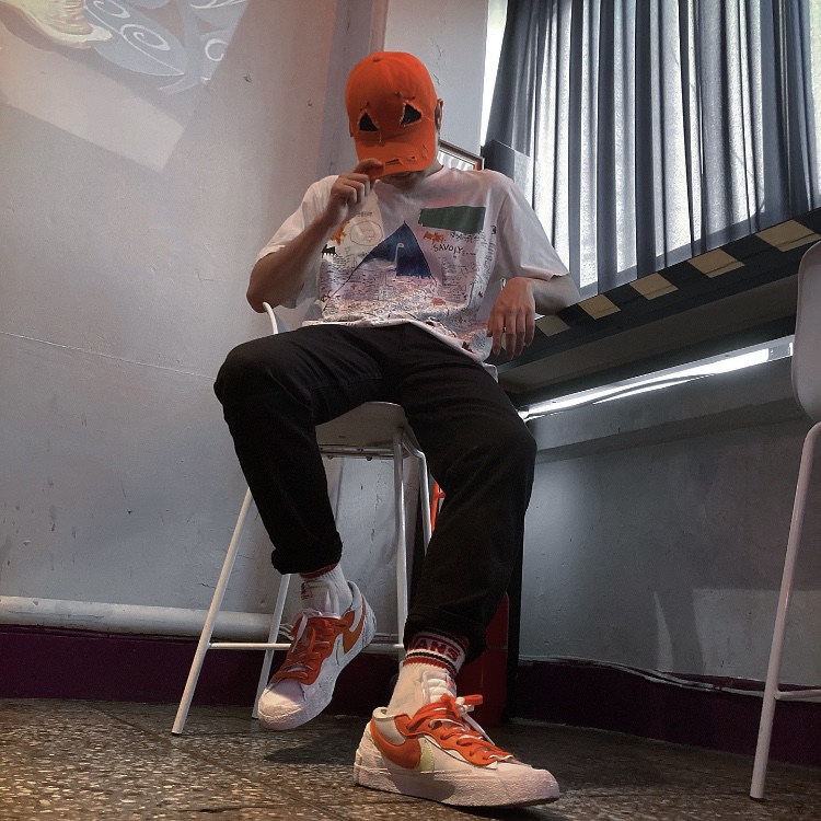 Nike x Sacai Blazer Low Magma Orange 착용 스타일