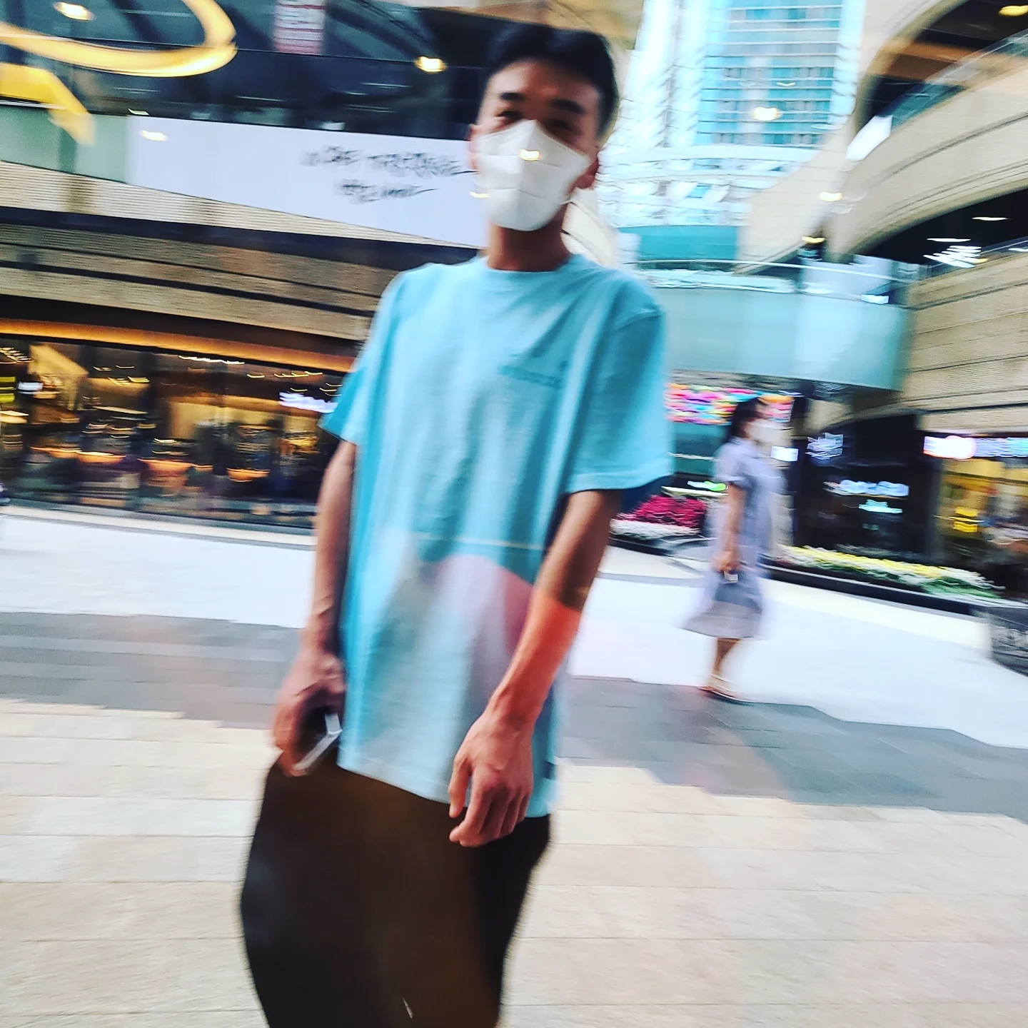 IAB Studio Pigment T-Shirt Cyan 착용 스타일 - 2