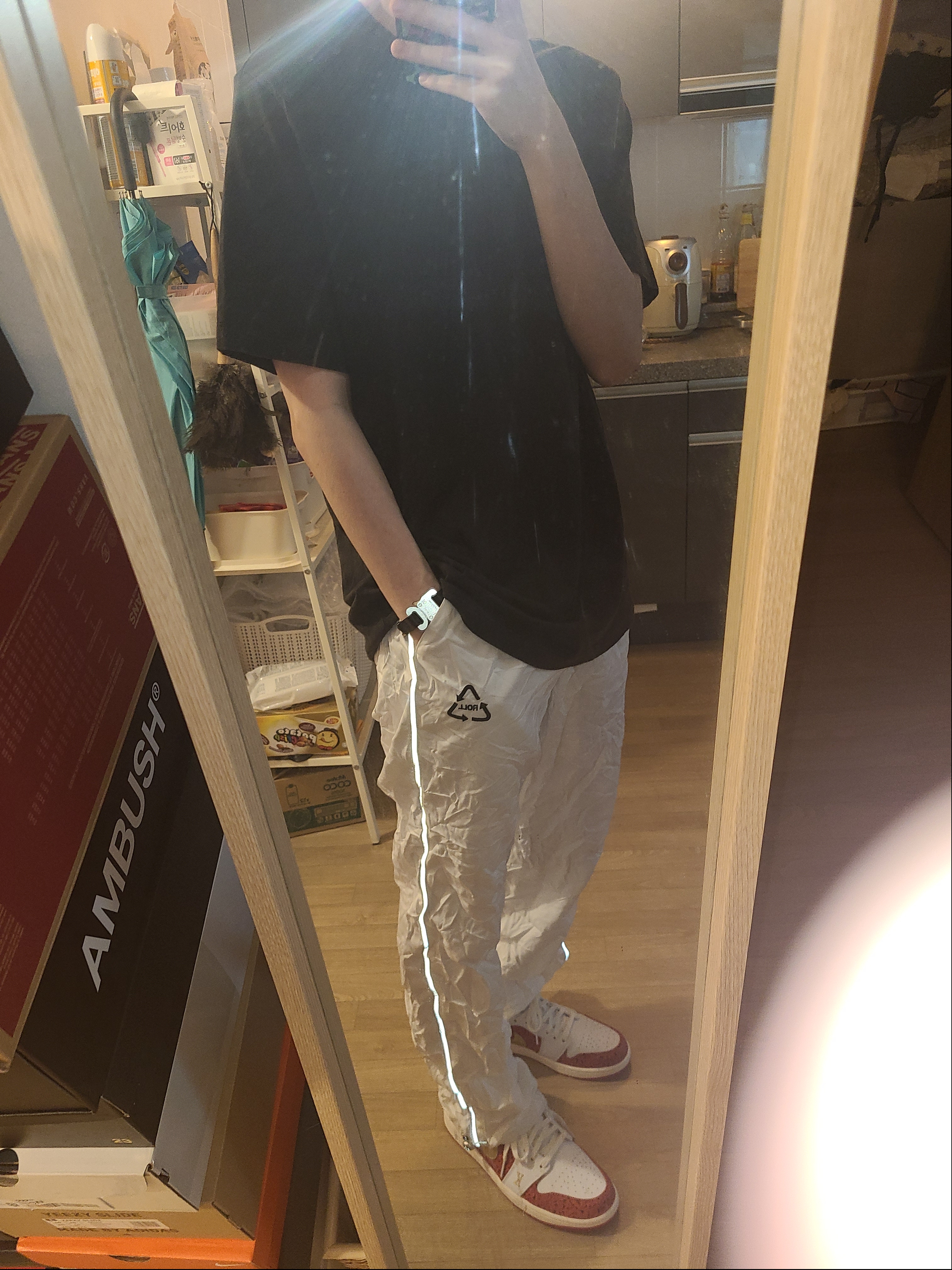Jordan 1 Low SE Spades 착용 스타일
