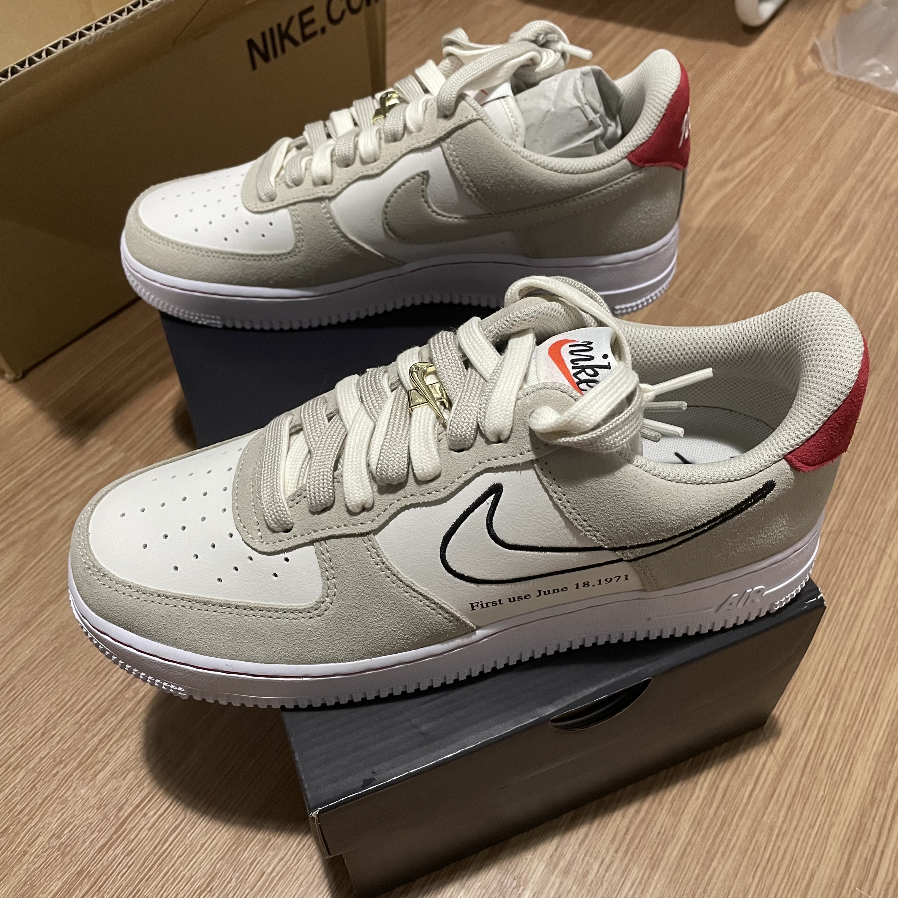 Nike Air Force 1 '07 SE First Use Light Stone 착용 스타일 - 2