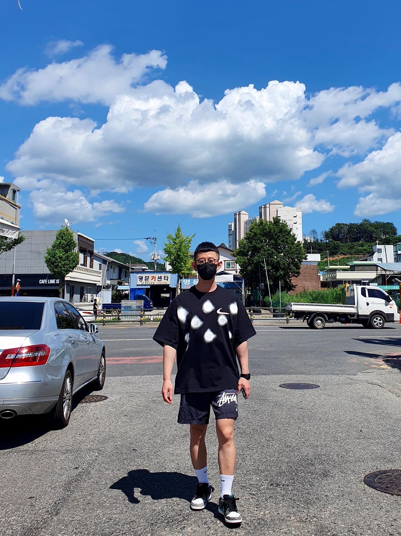 Nike SB Dunk Low Pro Clear Jade, Nike x Off-White NRG Short Sleeve T-Shirt Black 착용 스타일