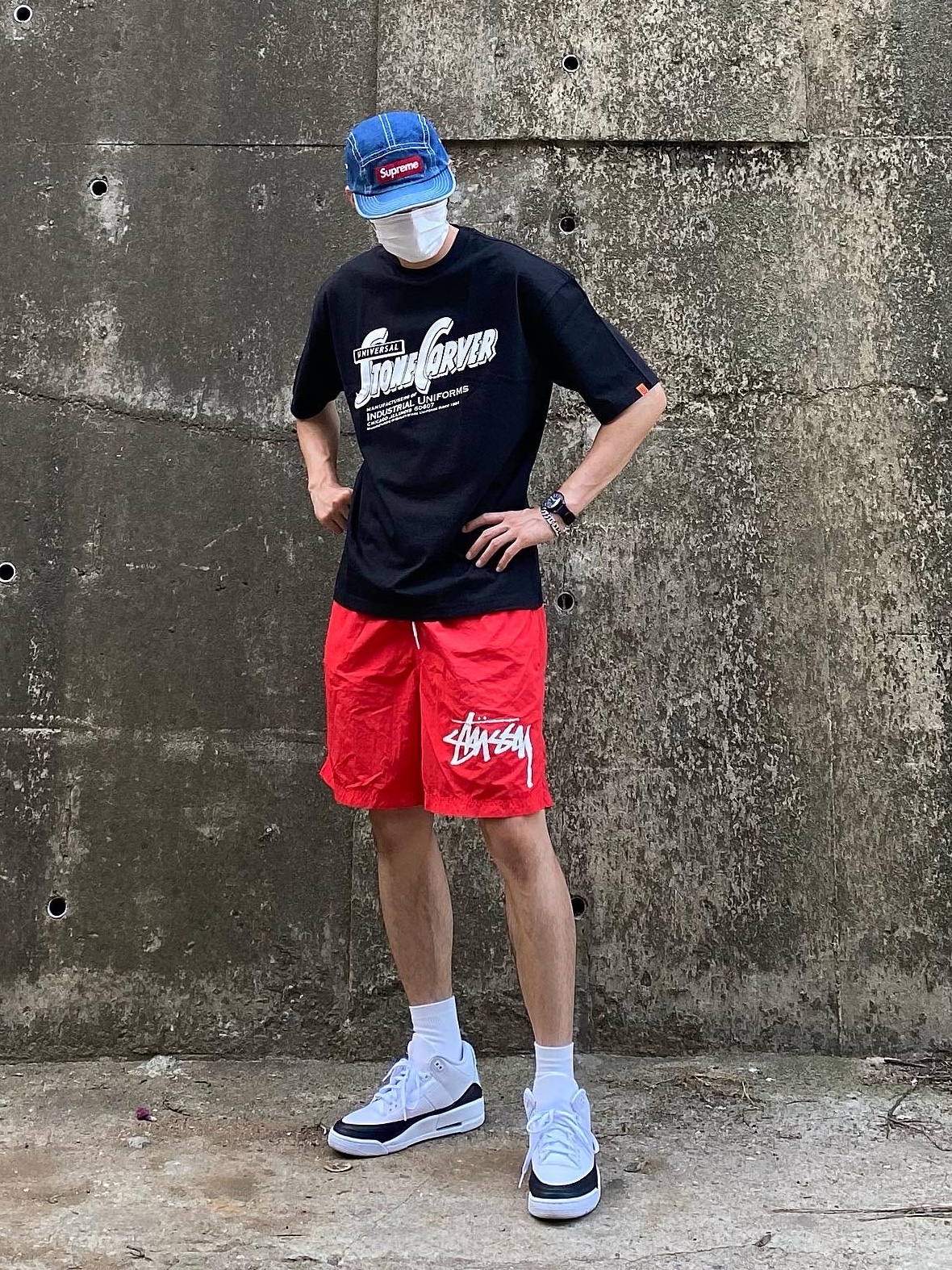 Nike x Stussy Water Shorts Habanero Red, Jordan 3 x Fragment Retro SP White Black 착용 스타일 - 1