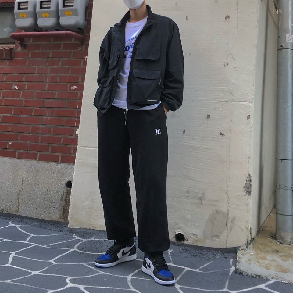Jordan 1 Retro High OG Royal Toe 착용 스타일