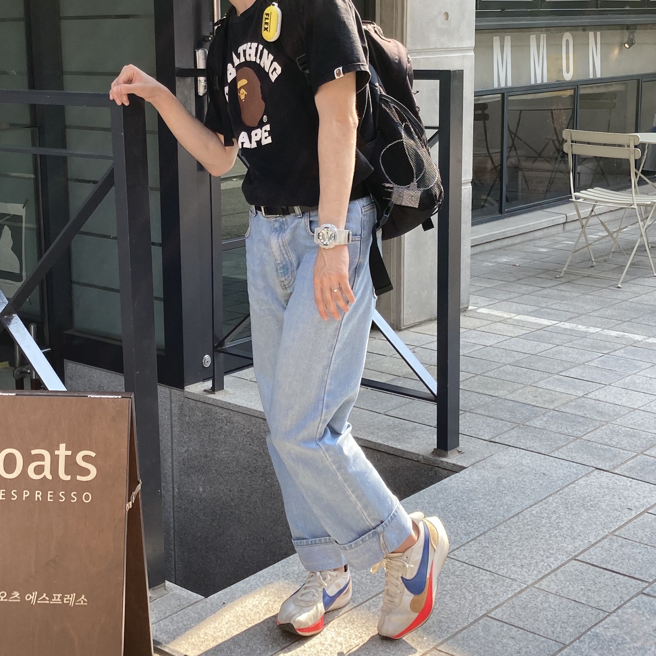 Nike Moon Racer Sail Solar Blue 착용 스타일