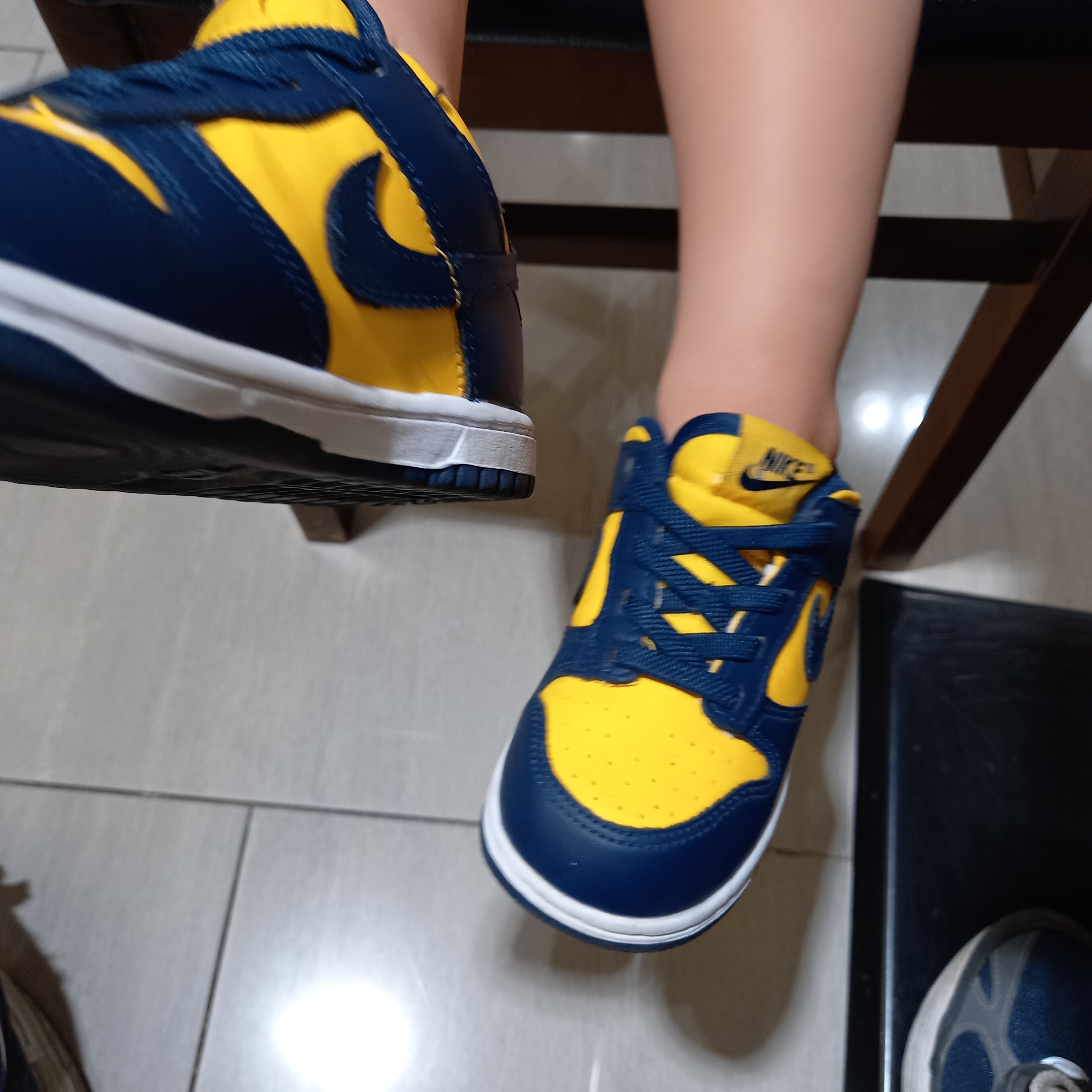 (TD) Nike Dunk Low Varsity Maize 착용 스타일 - 3
