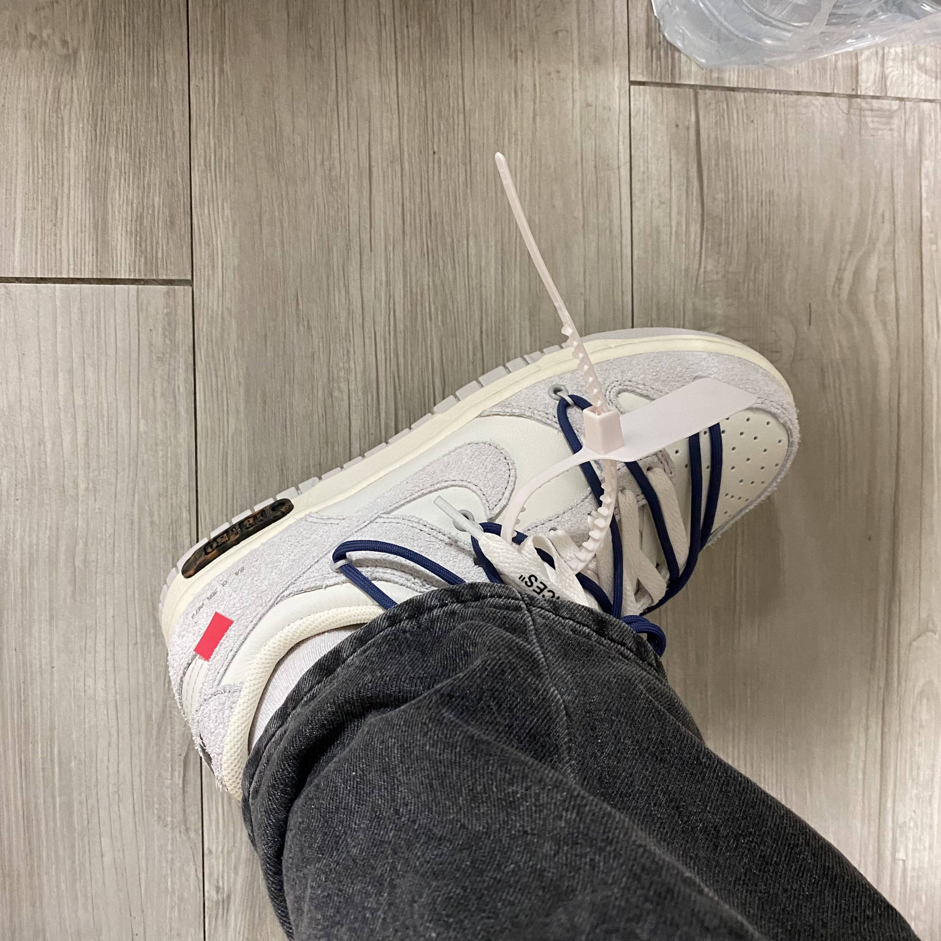 Nike x Off-White Dunk Low The 50 - Lot 18 착용 스타일 - 2