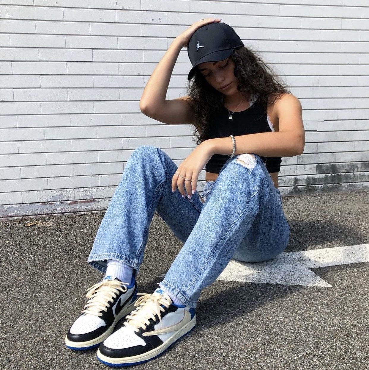 Jordan 1 x Travis Scott x Fragment Retro Low OG SP Military Blue 착용 스타일 - 5