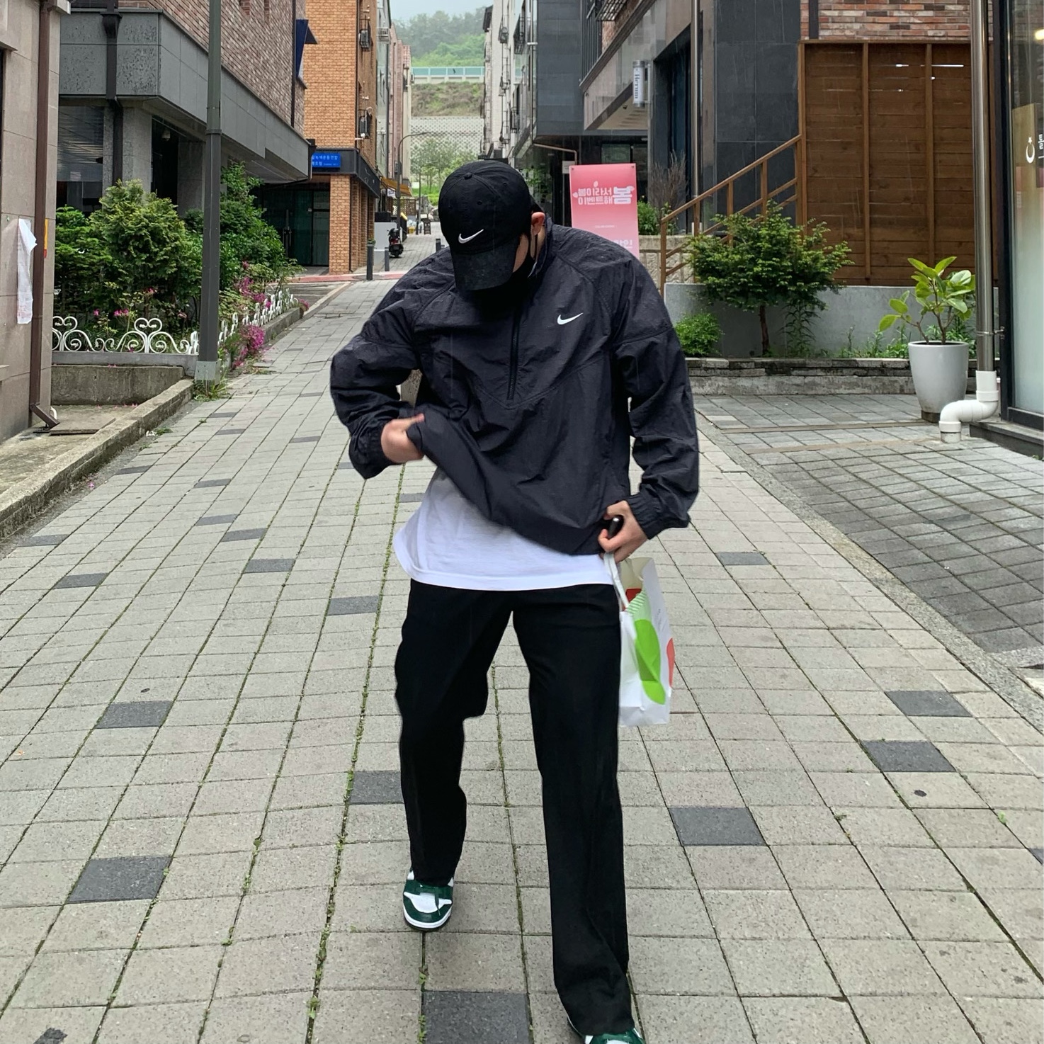 Nike Dunk Low Retro Varsity Green, Nike x Stussy Windrunner Jacket Off Noir 착용 스타일