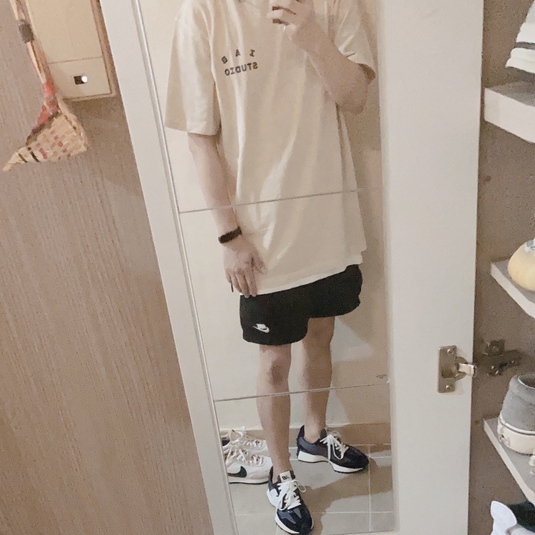 IAB Studio Pigment T-Shirt Oatmeal, (W) New Balance 327 Black Grey 착용 스타일 - 1