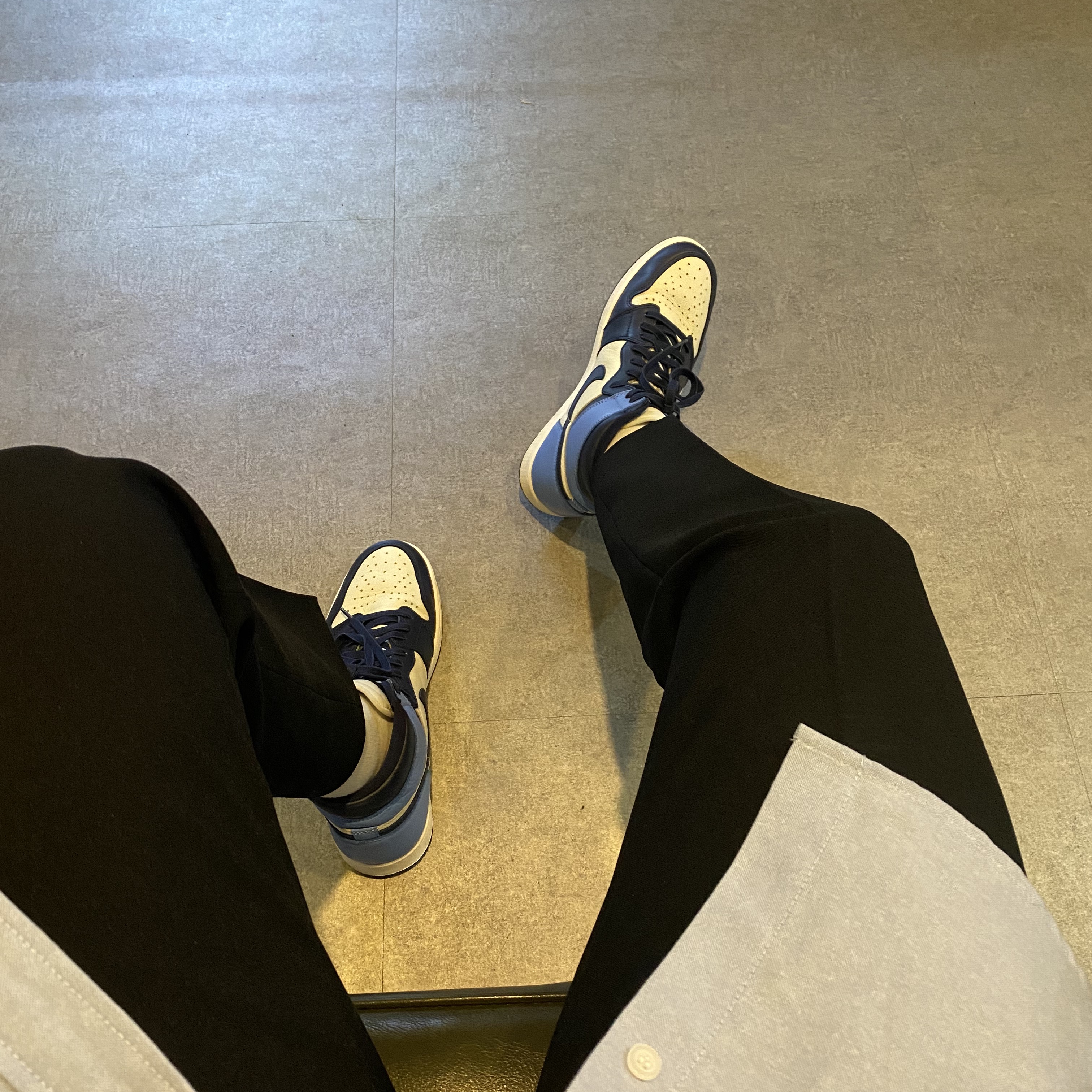 Jordan 1 Retro High Obsidian UNC 착용 스타일 - 1