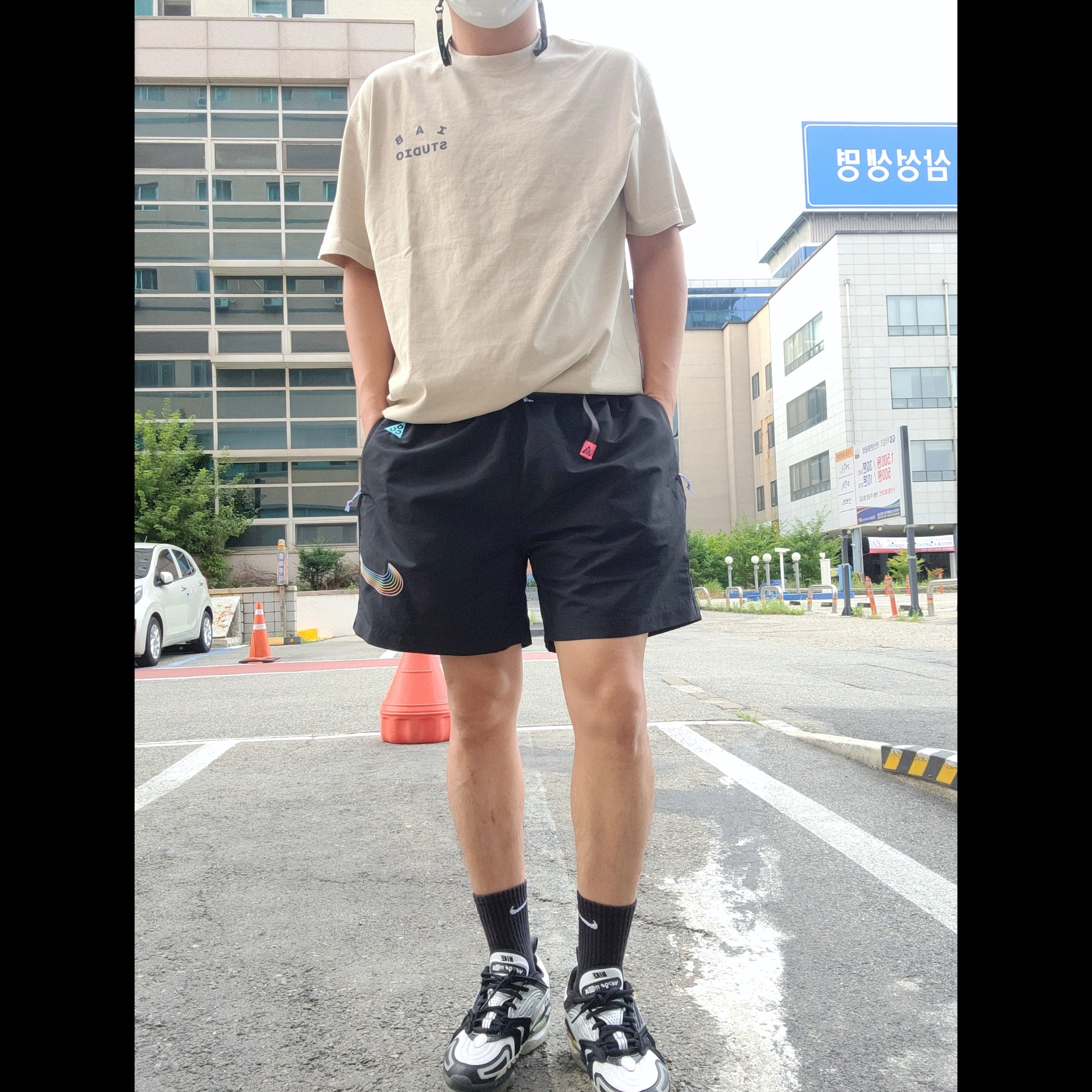 IAB Studio Pigment T-Shirt Oatmeal, Nike Air VaporMax EVO NRG Collecter's Closet 착용 스타일