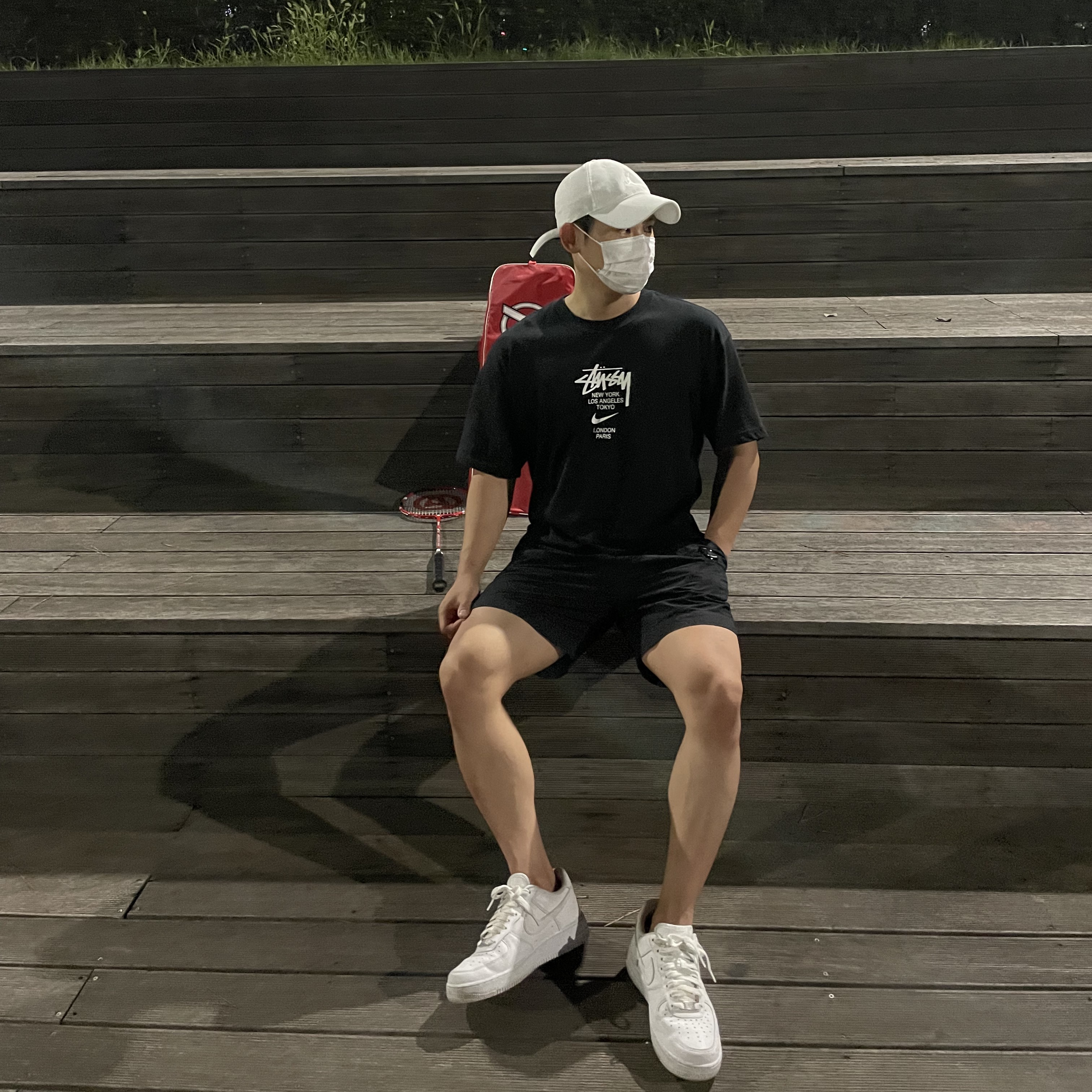 Nike x Stussy WT T-Shirt Black - US/EU, Nike Air Force 1 '07 Low White 착용 스타일