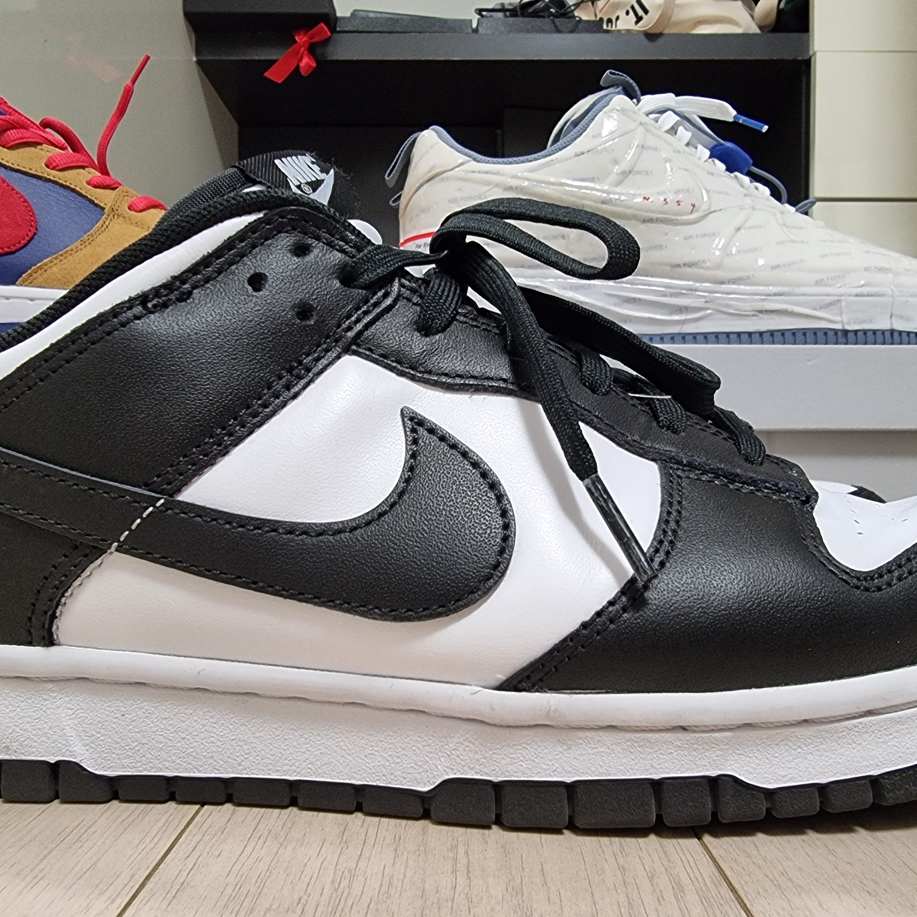 Nike Dunk Low Retro Black 착용 스타일 - 1